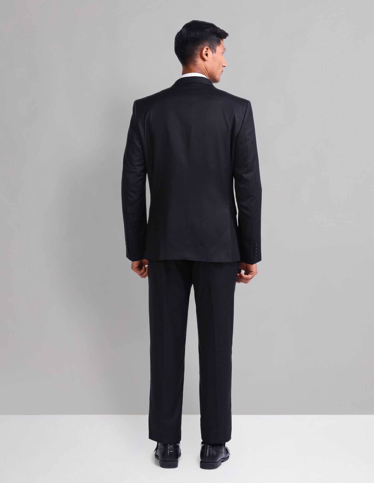 Boardroom Craft Tailored Fit Two Piece Suit