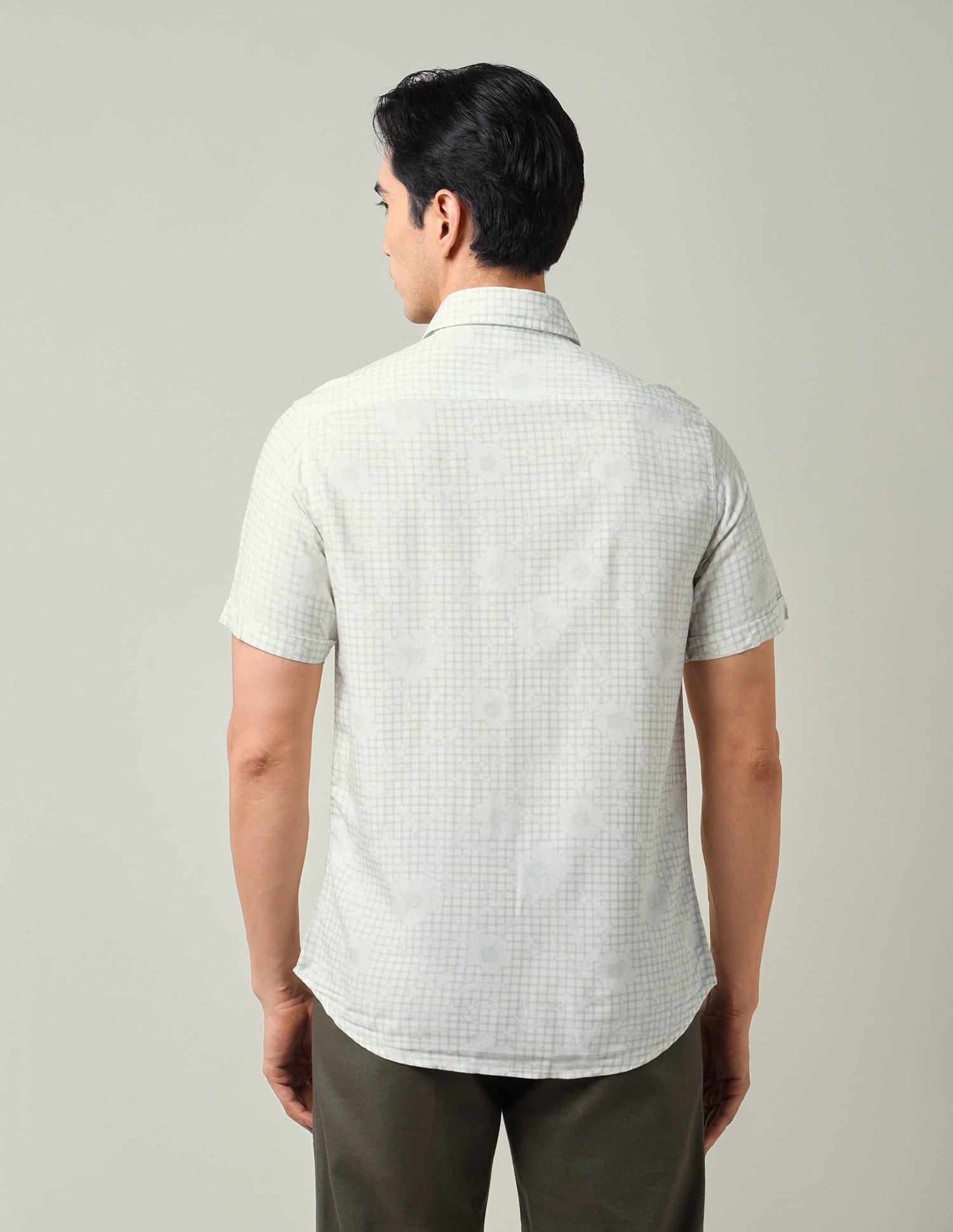 Flower Flattering Slim Fit Regular Weave Shirt