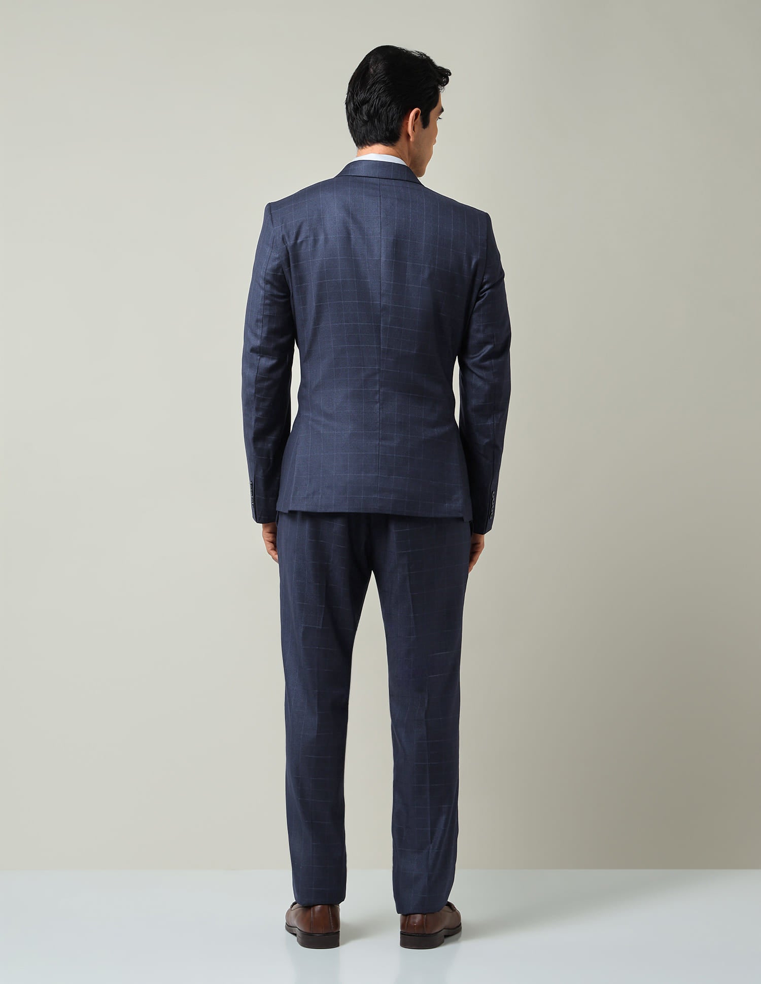 Vogue Loaded Checked Regular Fit Dobby Weave Suit