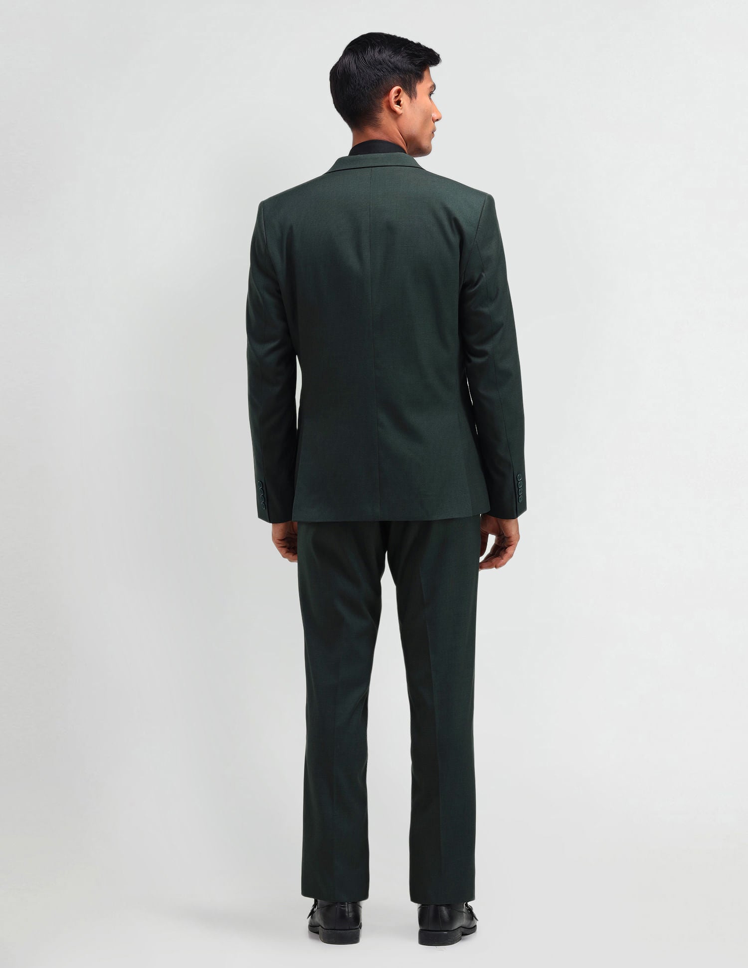 Boardroom Craft Tailored Fit Two Piece Suit