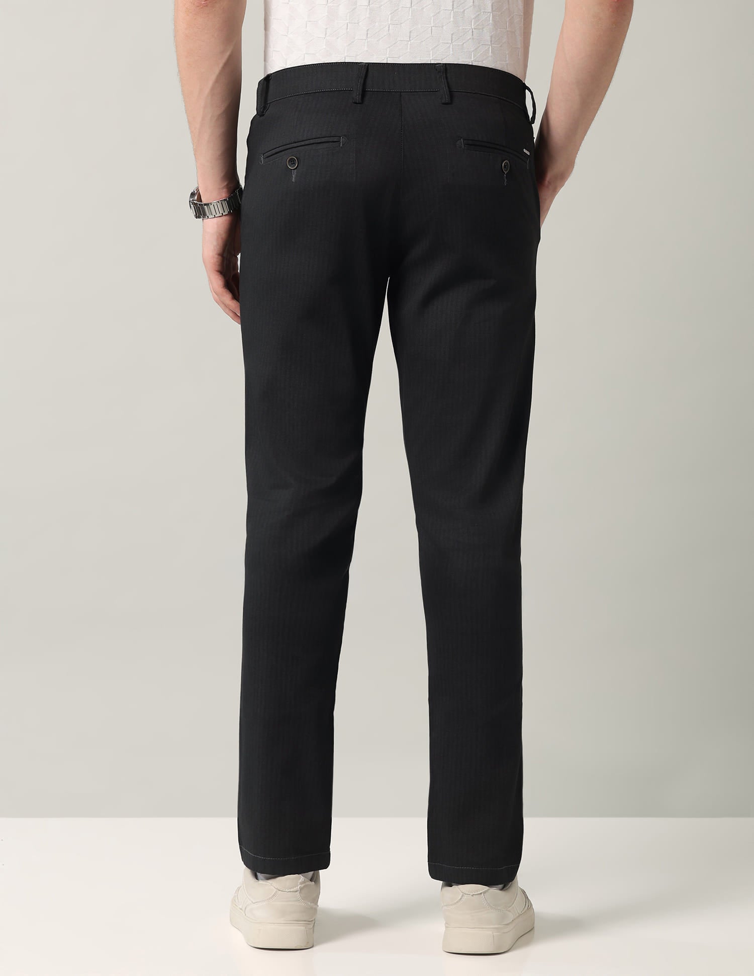 Geometric Patterned Mid-rise Modern Fit Trousers
