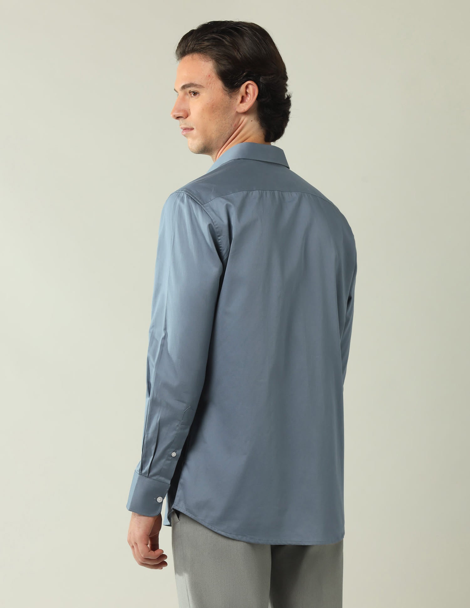 Classic Regular Fit Solid Shirt