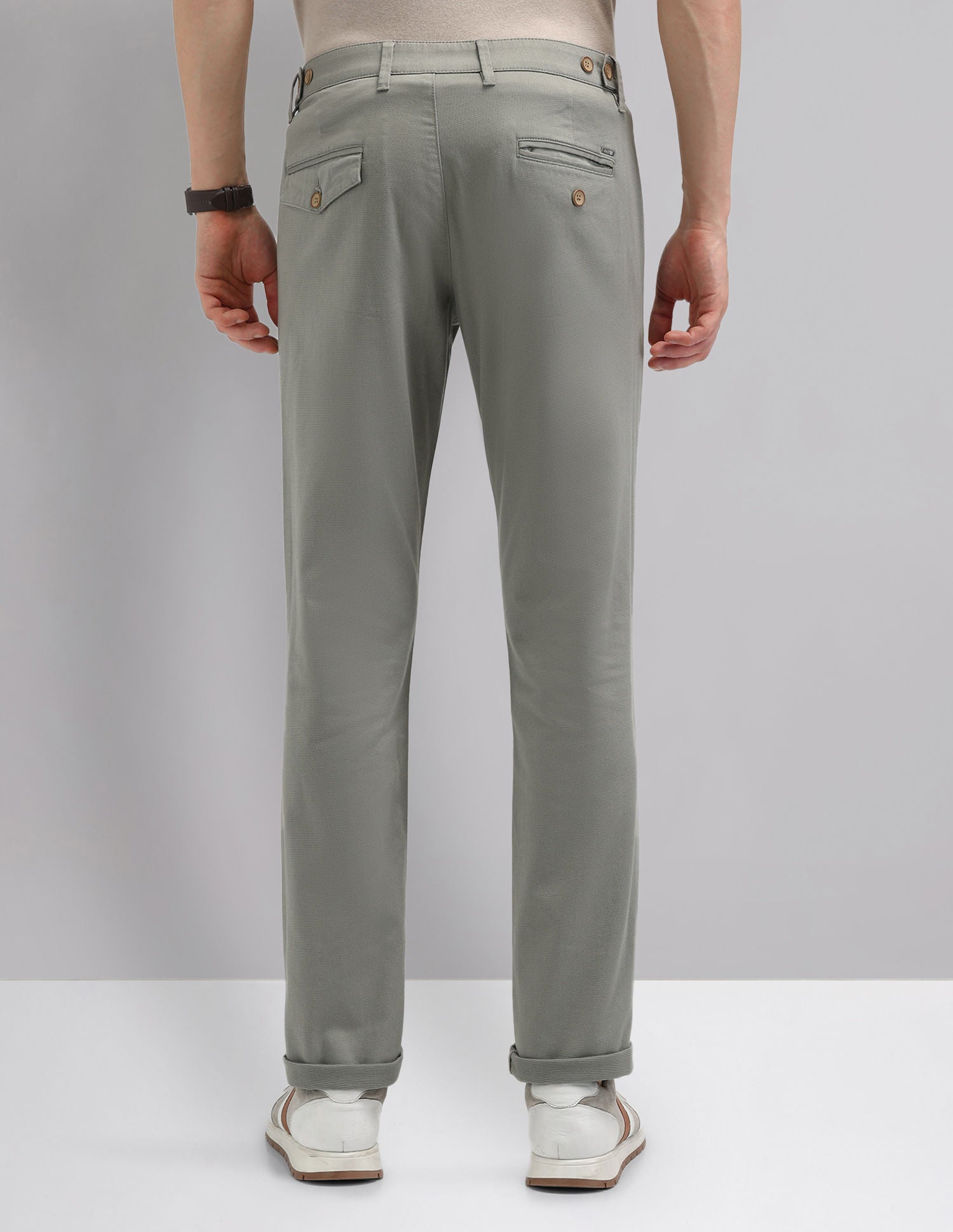 Regular Modern Slim Fit Chinos