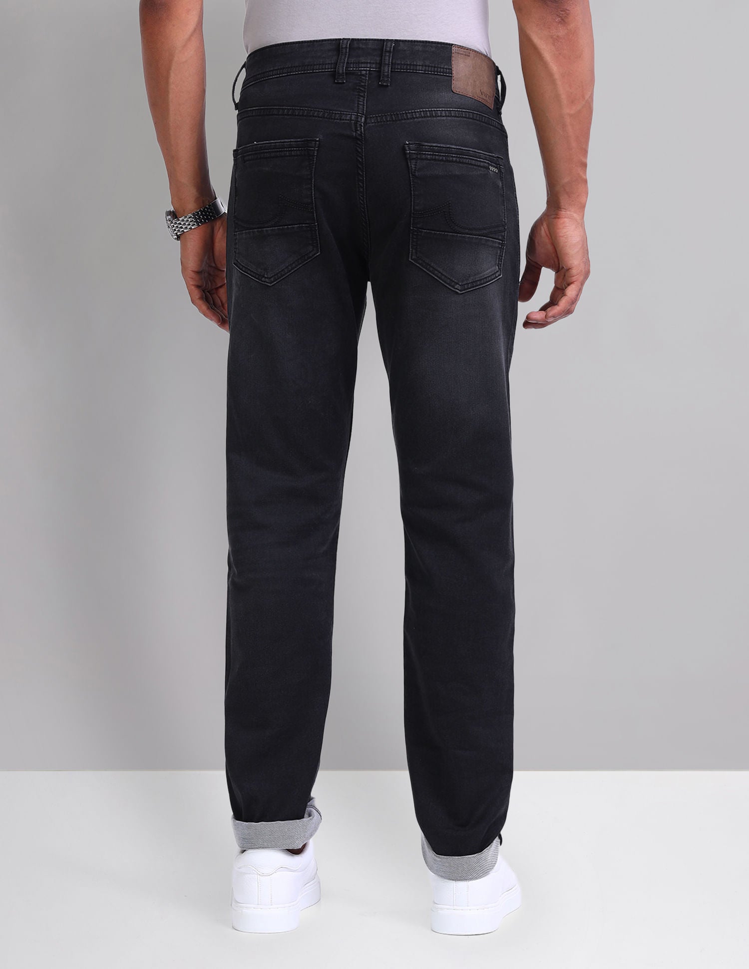 Style-Packed Twill Slim Fit Jeans
