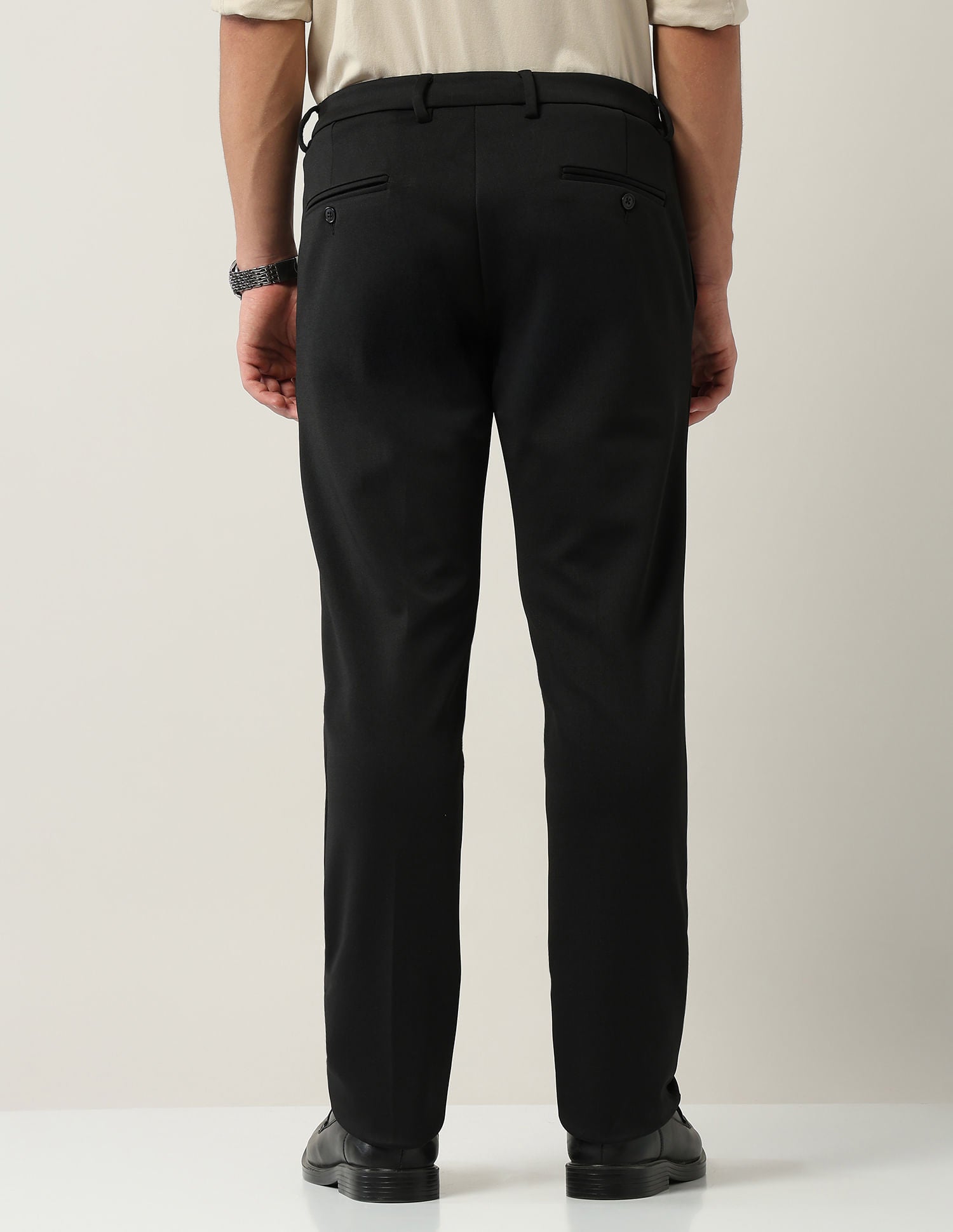 Sleek & Super Slim Fit Solid Trousers