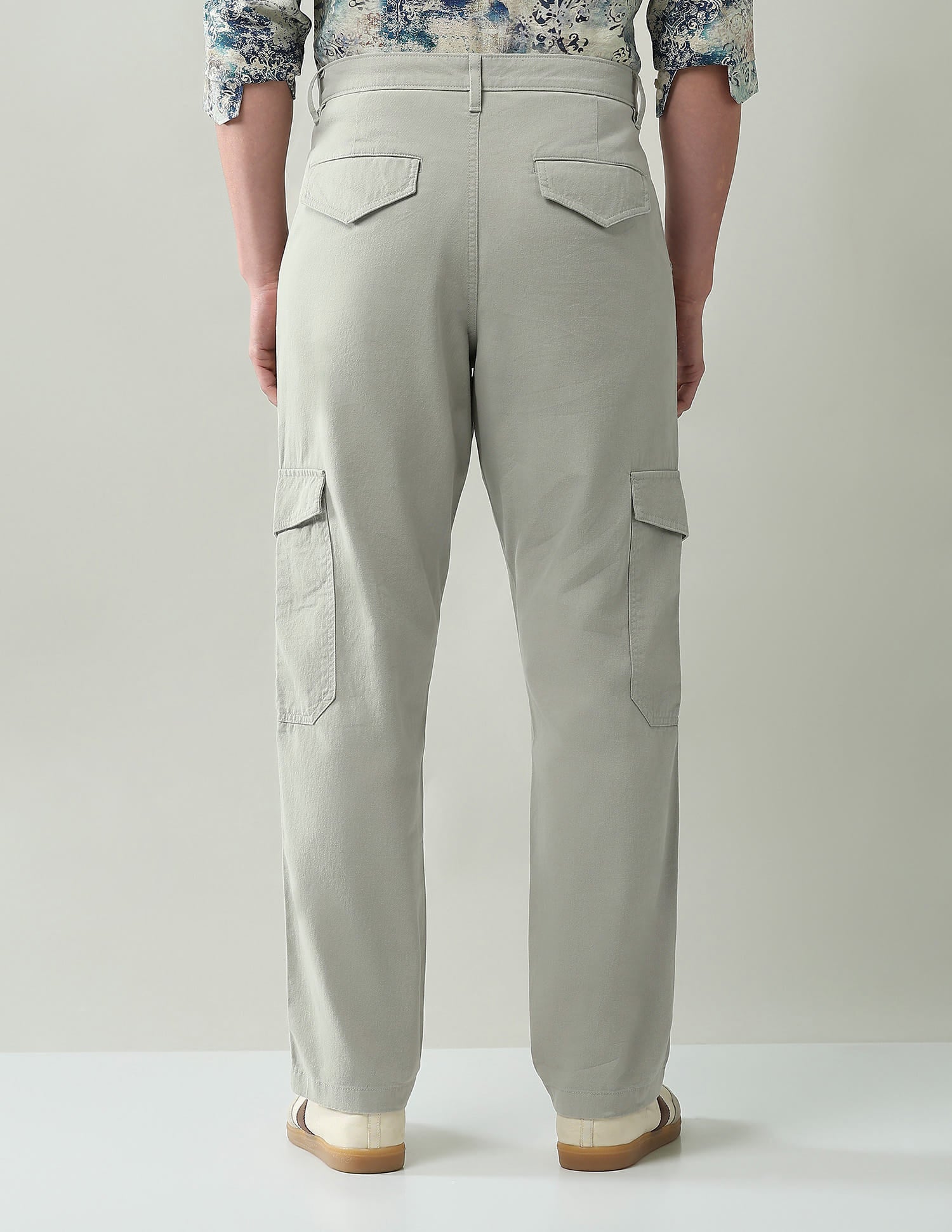Wanderer Solid Regular Fit Cargos