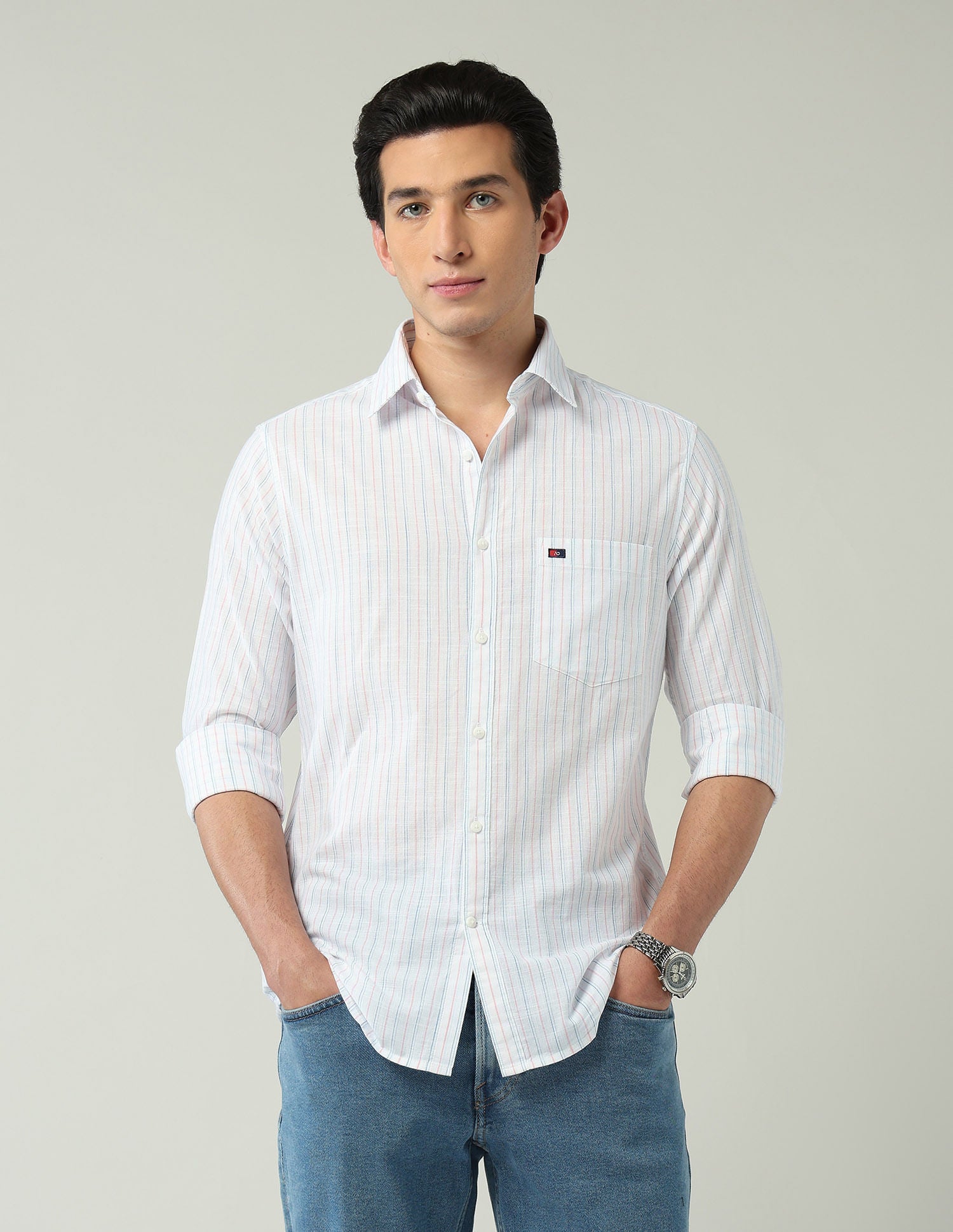Wardrobe essential Modern Slim Fit Vertical Striped Shirt