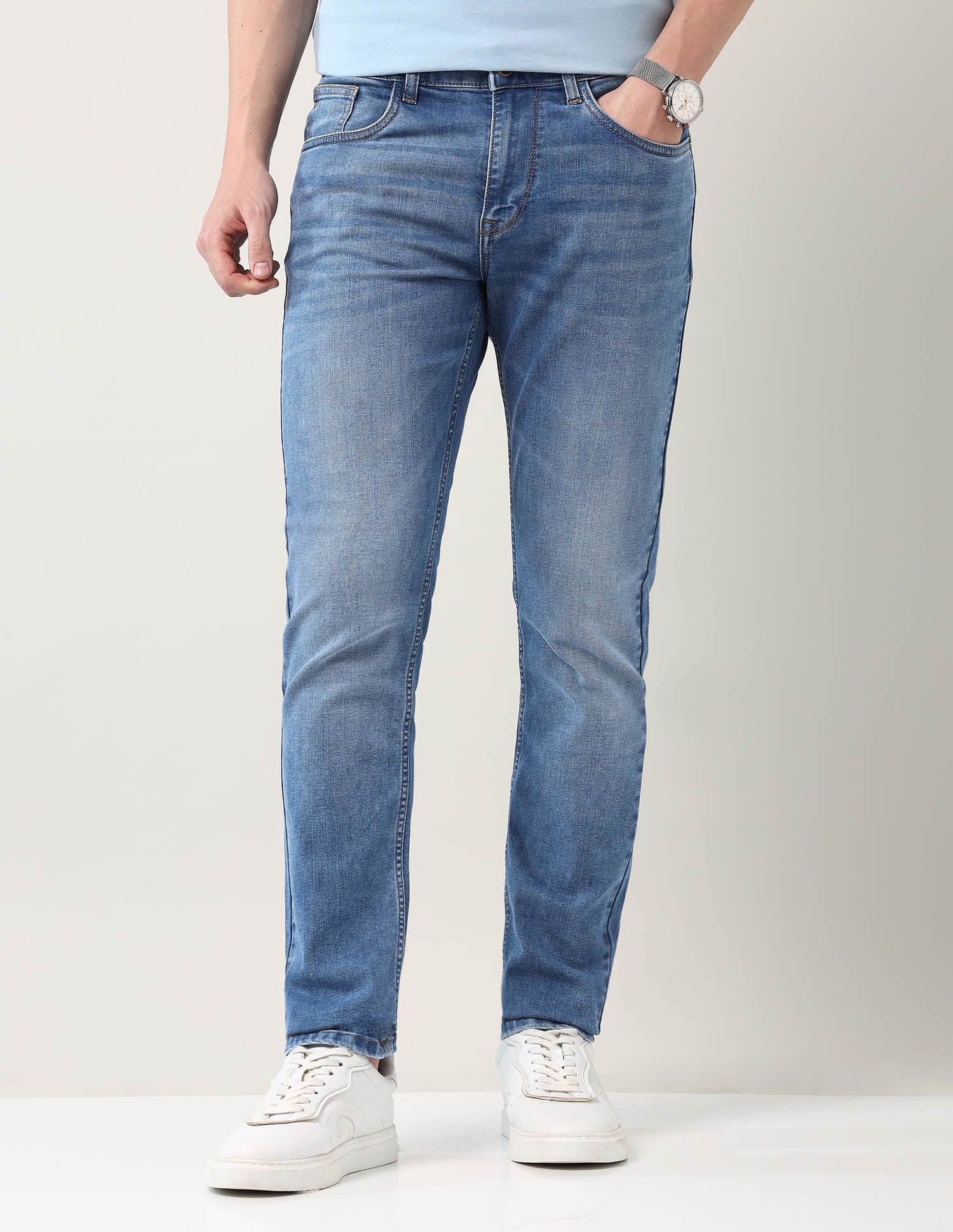 Easy-on slim Fit Mid Rise Jeans