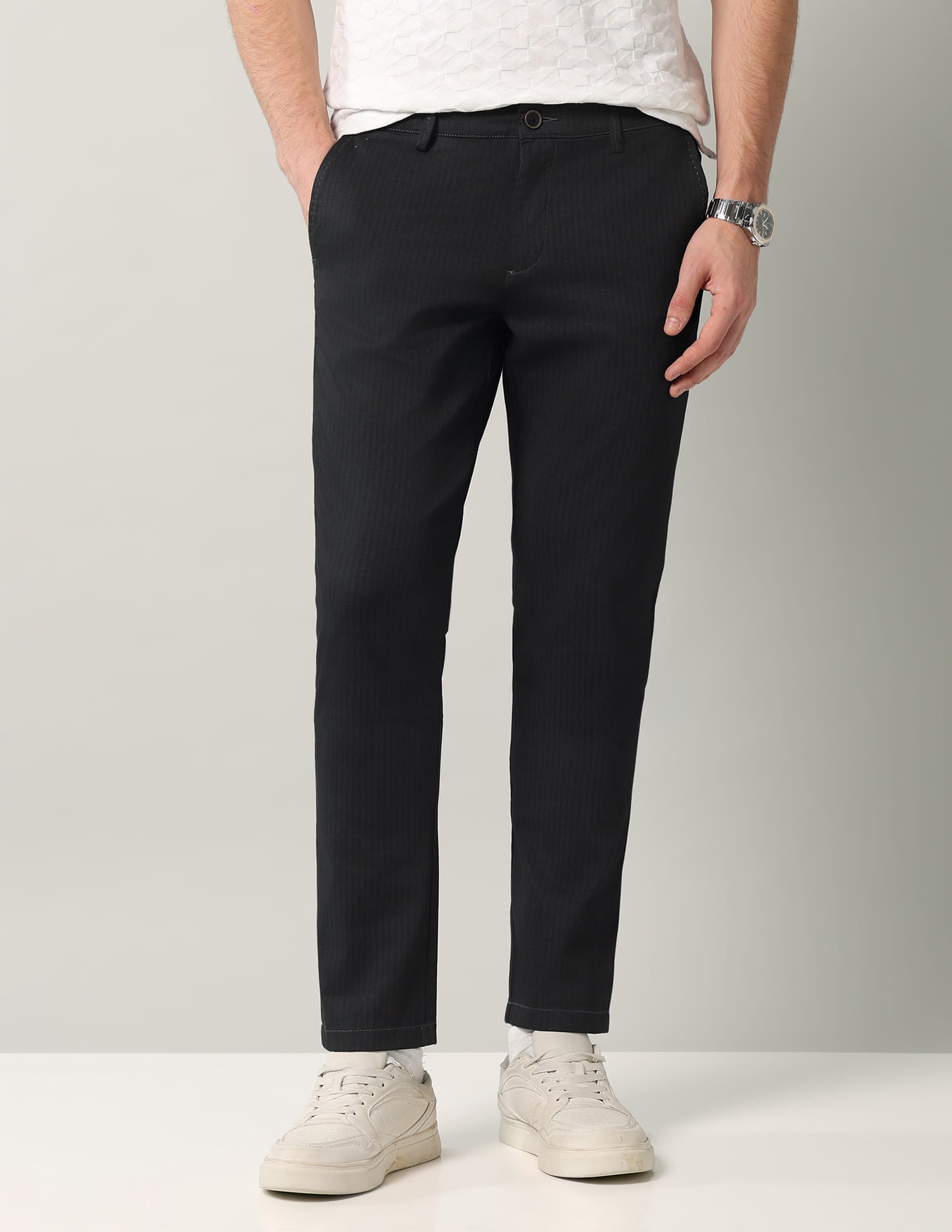Geometric Patterned Mid-rise Modern Fit Trousers