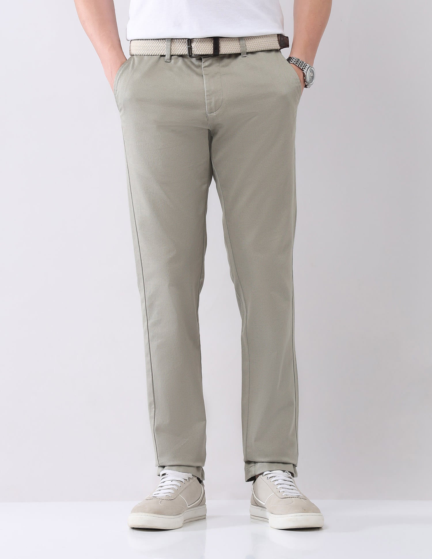 Regular Modern Slim Fit Chinos