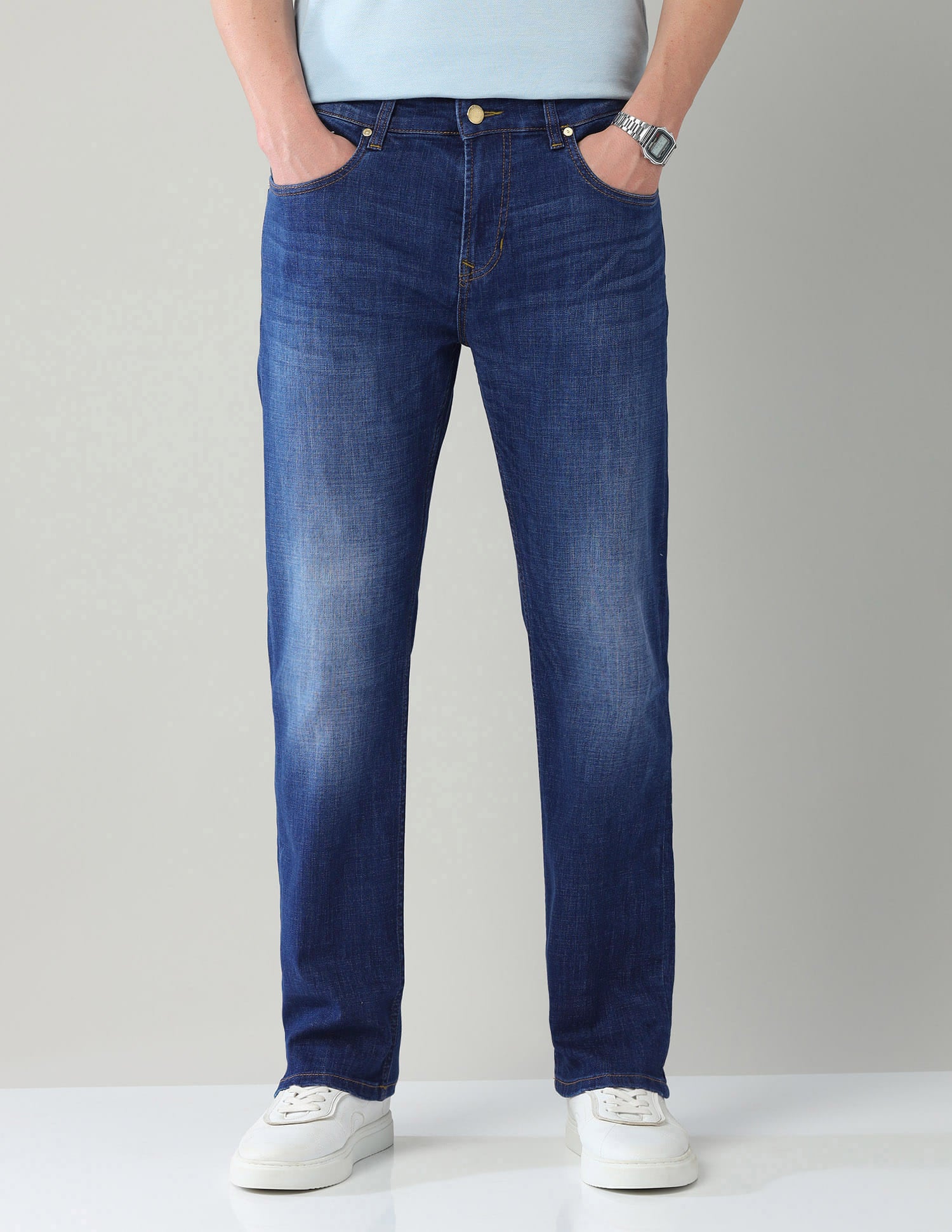 Regular Fit Stonewash Jeans