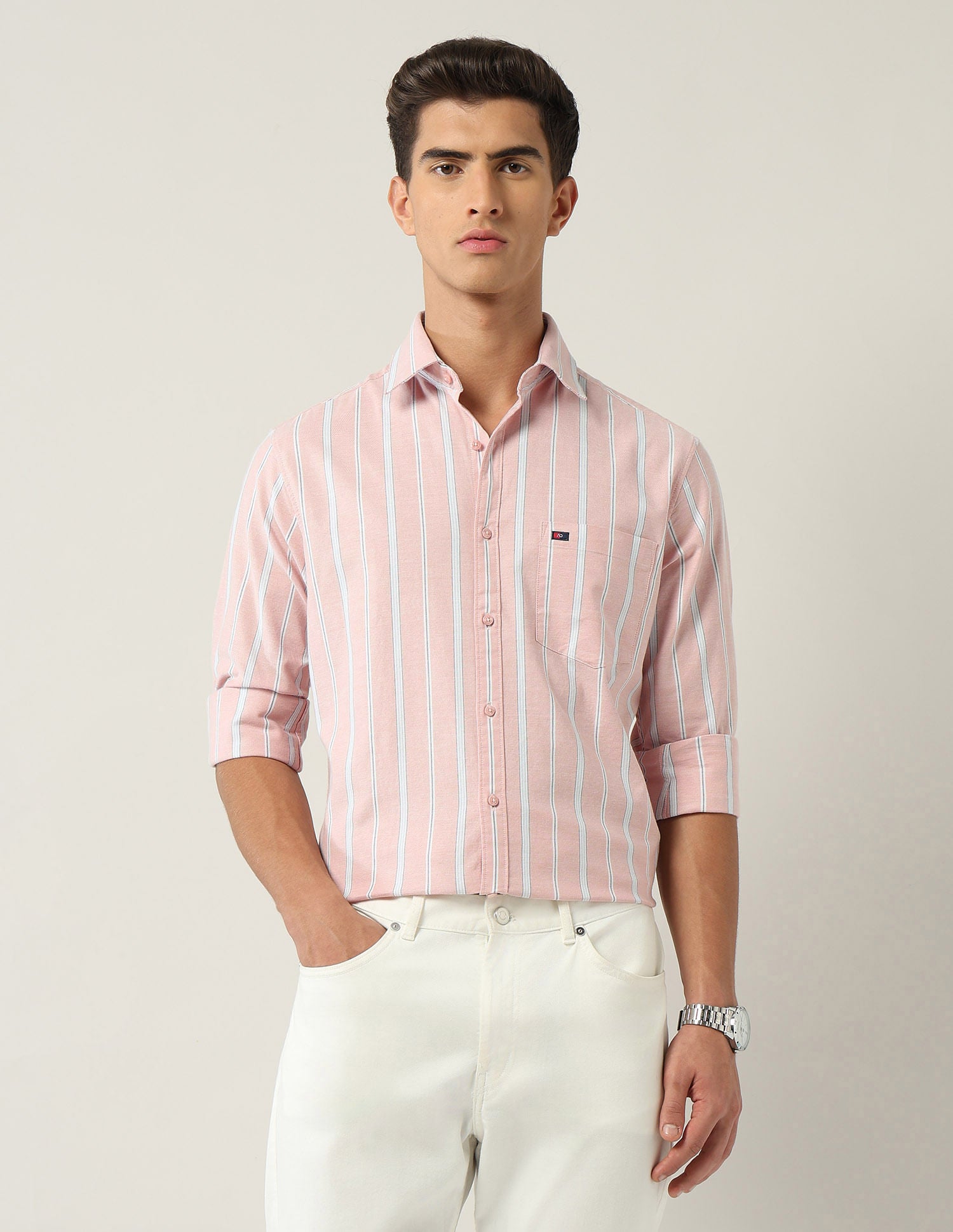 Wardrobe essential Modern Slim Fit Vertical Striped Shirt