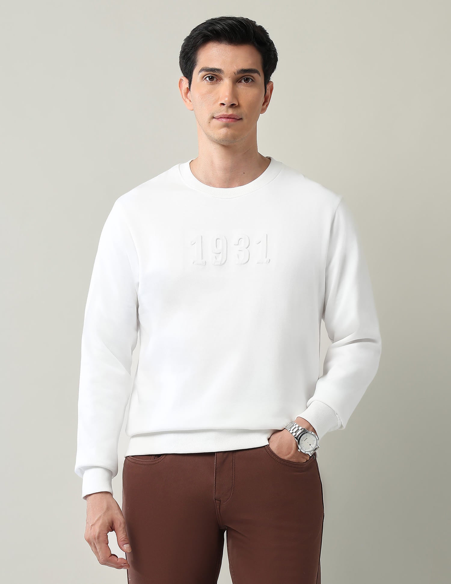 Modern Slim Fit Sweatshirt