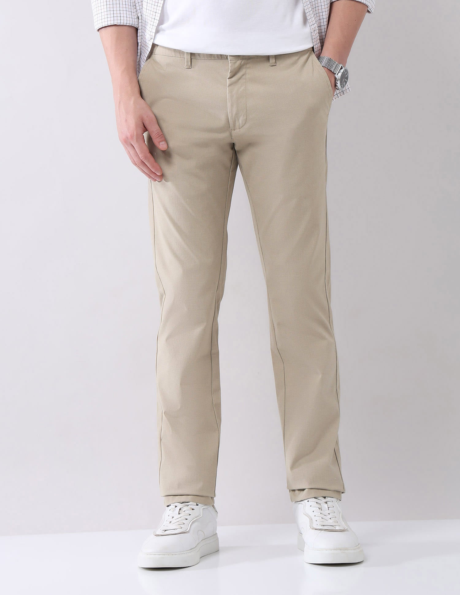 Regular Modern Slim Fit Chinos