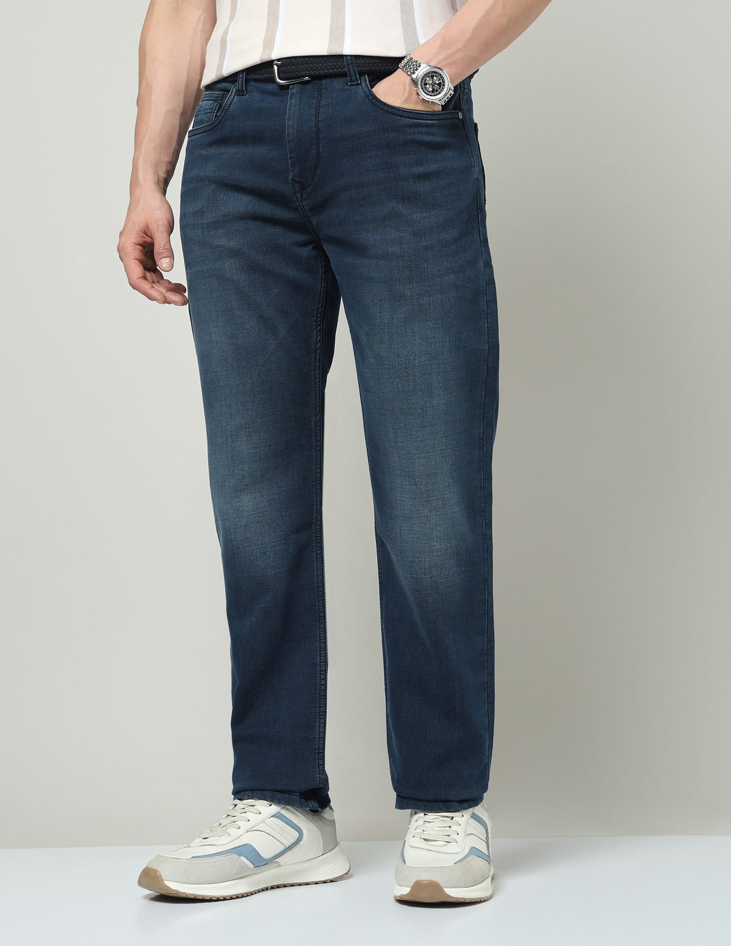 Everyday Essential Comfort Fit Mid-Rise Stone Wash Jeans