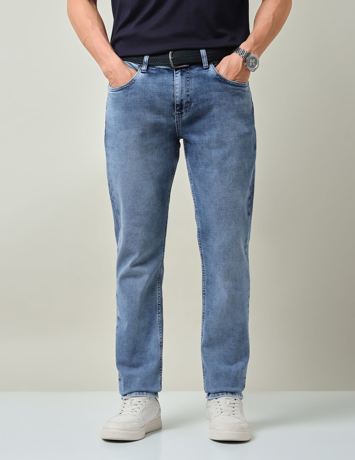 Refined Solid Slim Fit Mid-Rise Jeans