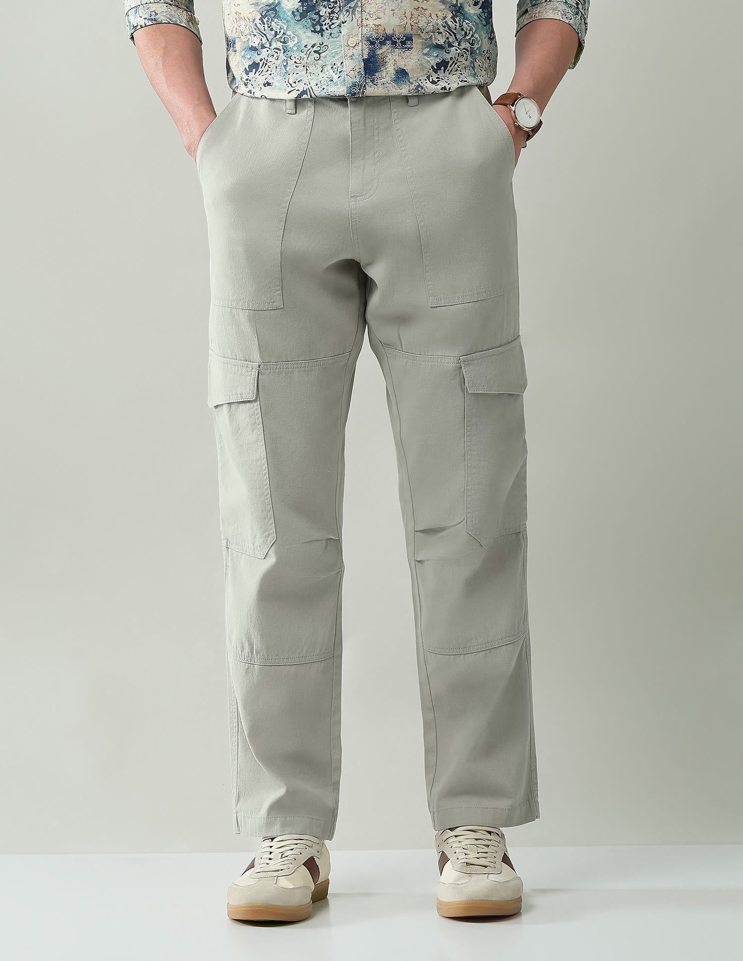 Wanderer Solid Regular Fit Cargos