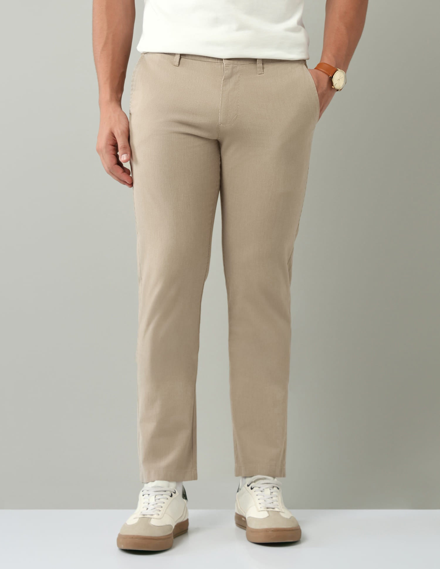 Mid-Rise Modern Slim Fit Chino