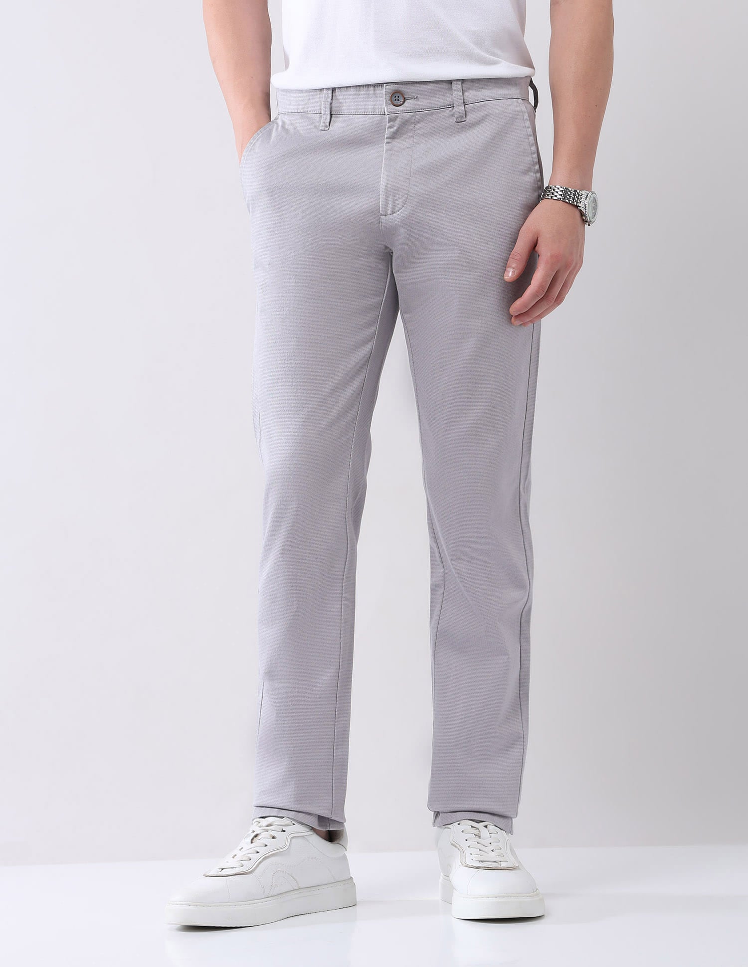 Regular Modern Slim Fit Chinos