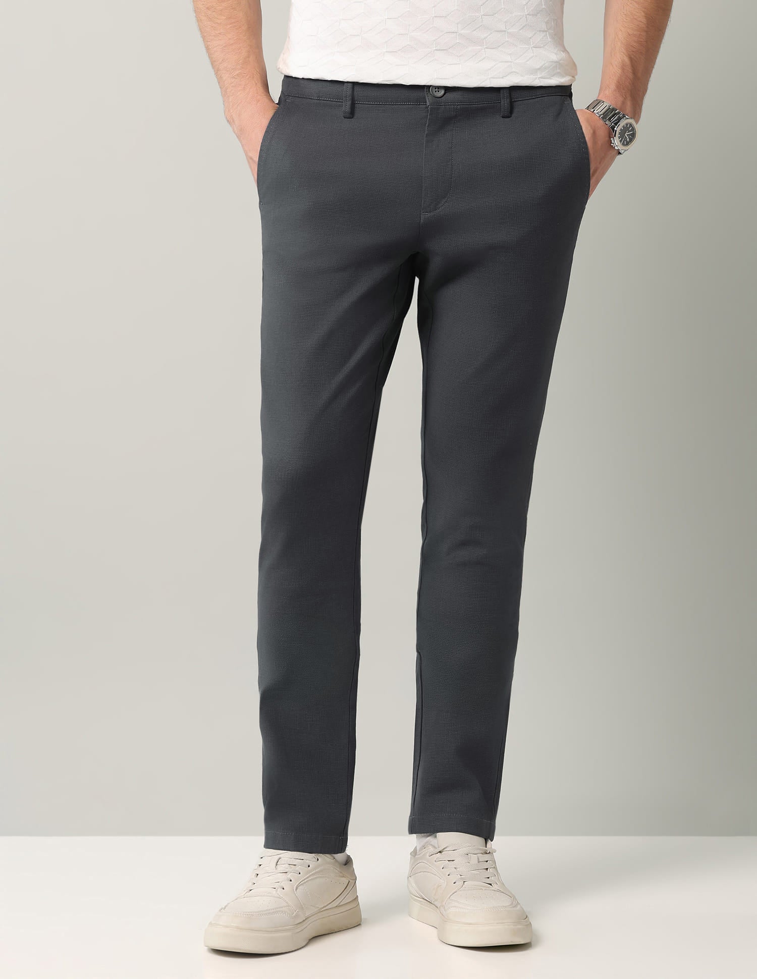 Textured Mid-rise Modern Fit Trousers