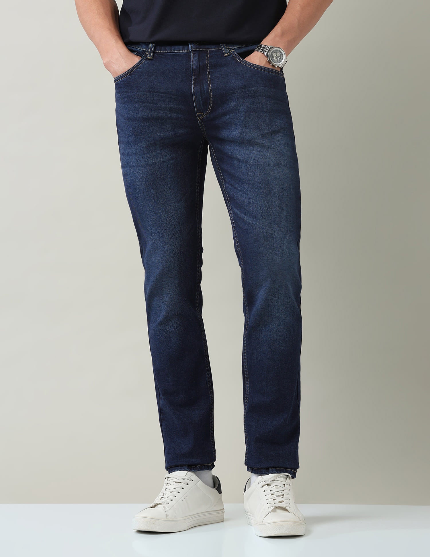 Solid Skinny Fit Jeans