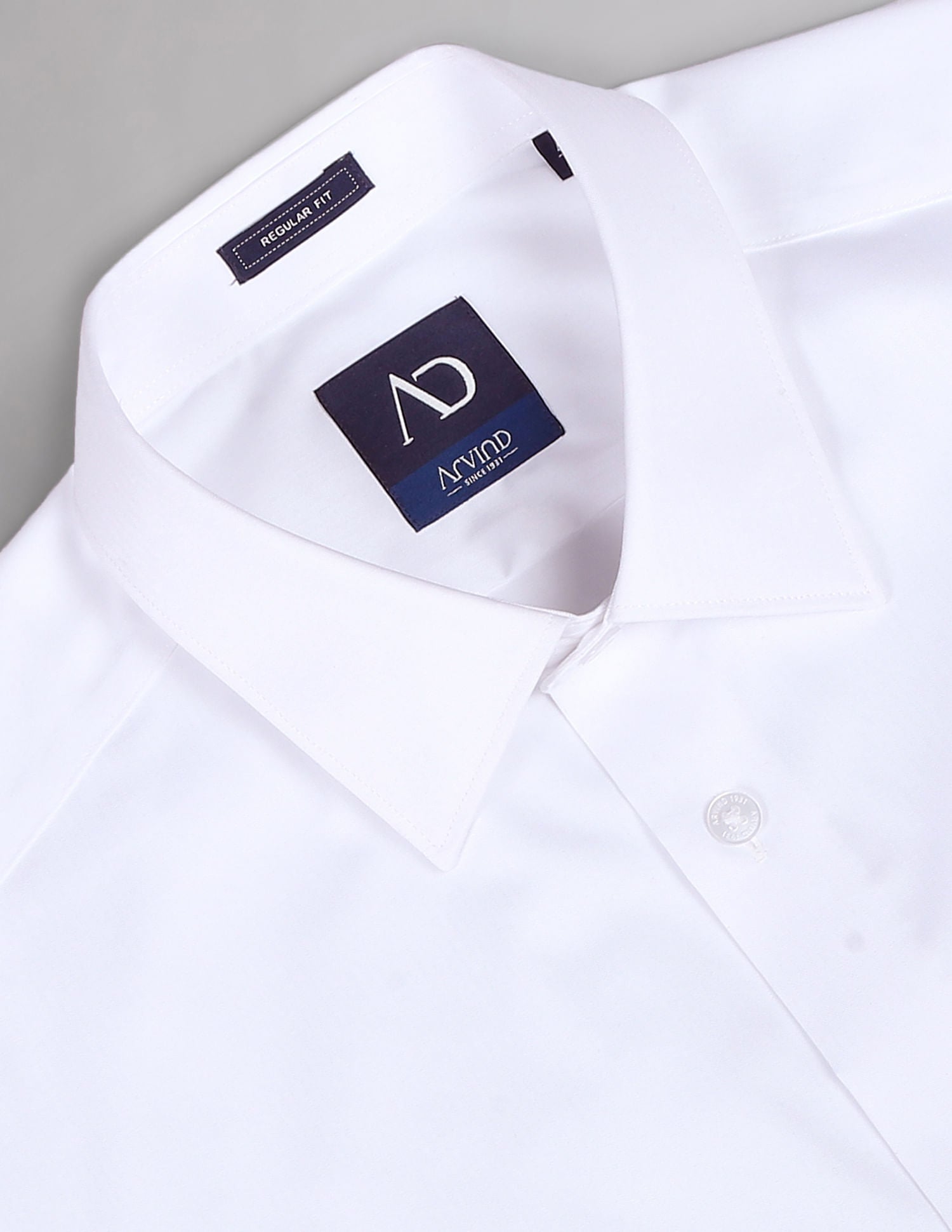 Evening Essential Performix Everlast Press Herringbone Shirt