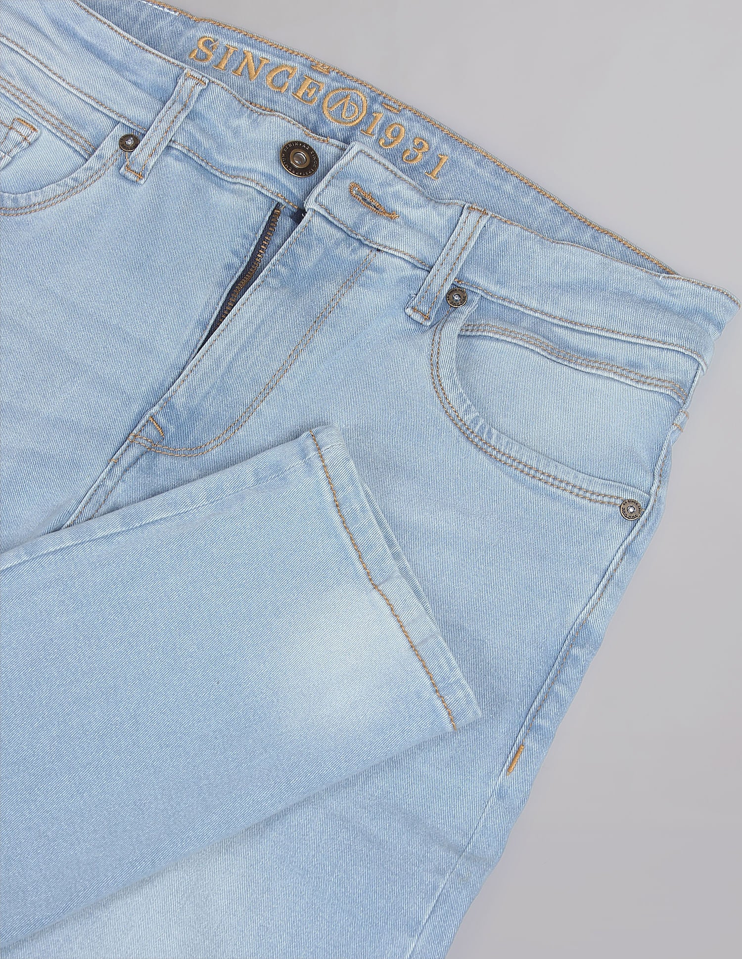 Stone-Wash Slim Essential Jeans
