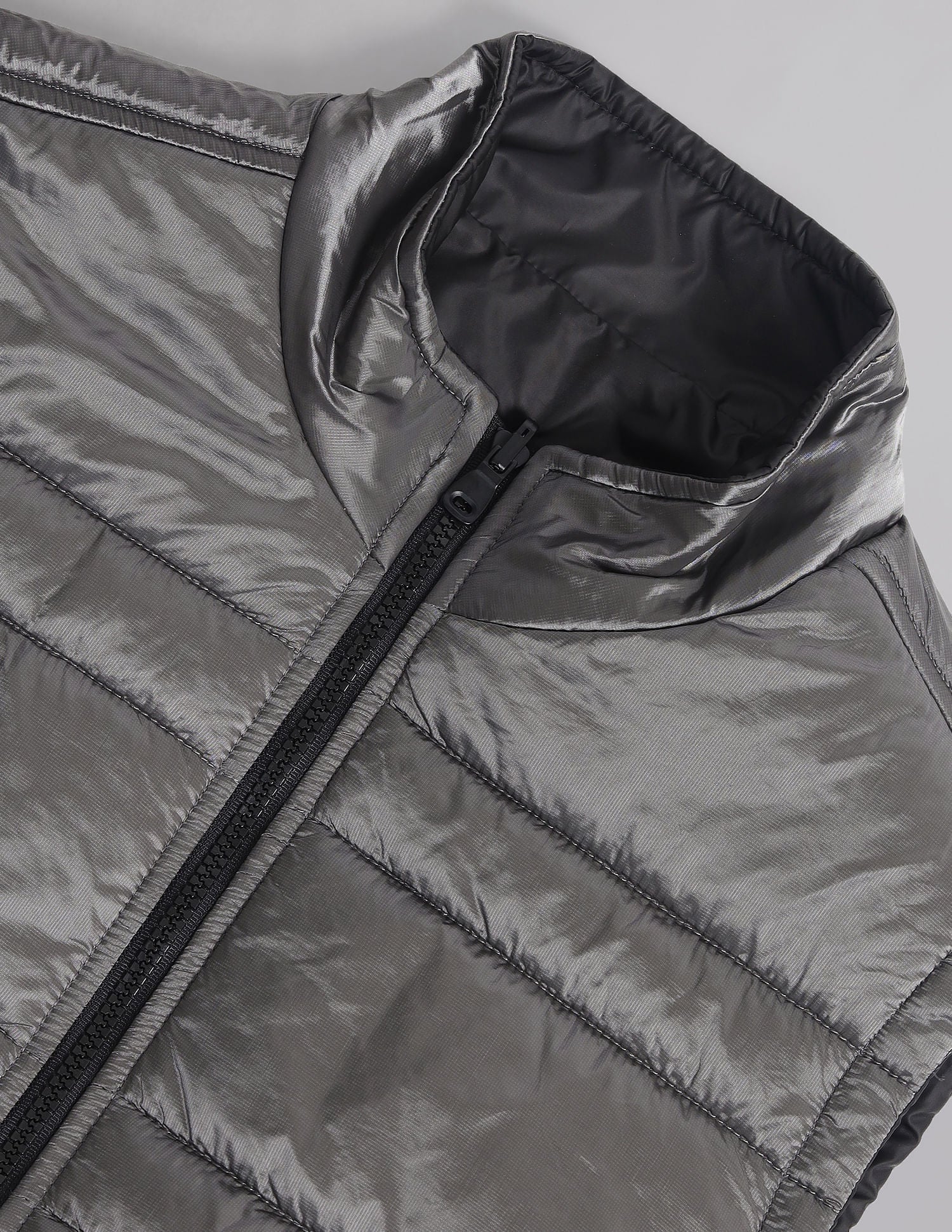 Sleeveless Quilt Reversible Jacket