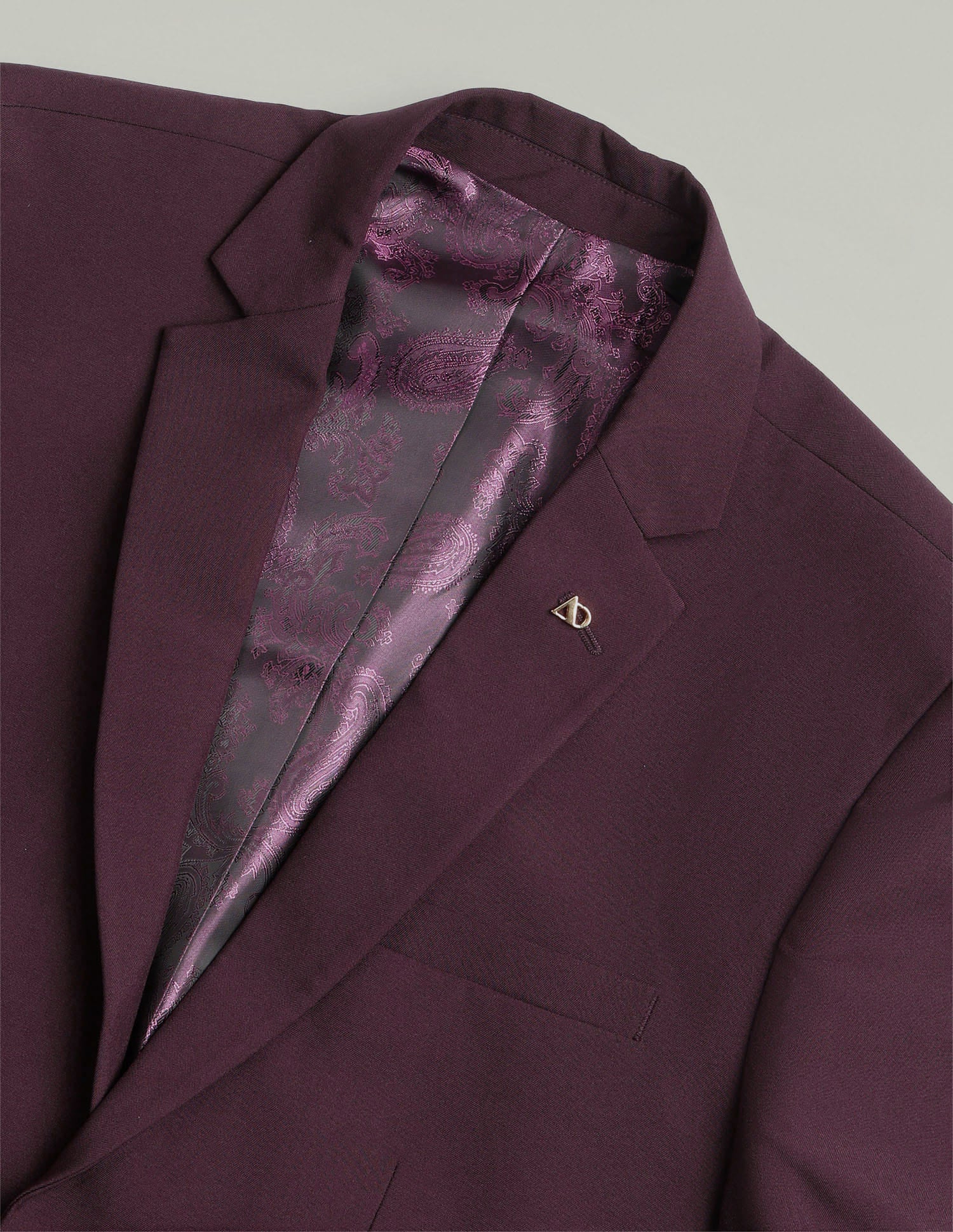 Style Elevated Solid Regular Fit Suit
