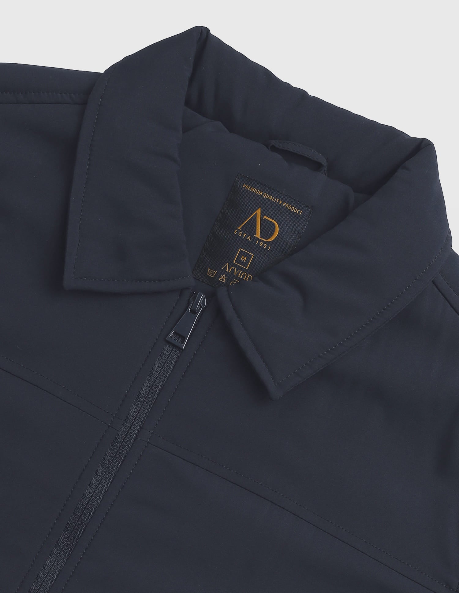 Solid Regular Fit Reversible Jacket