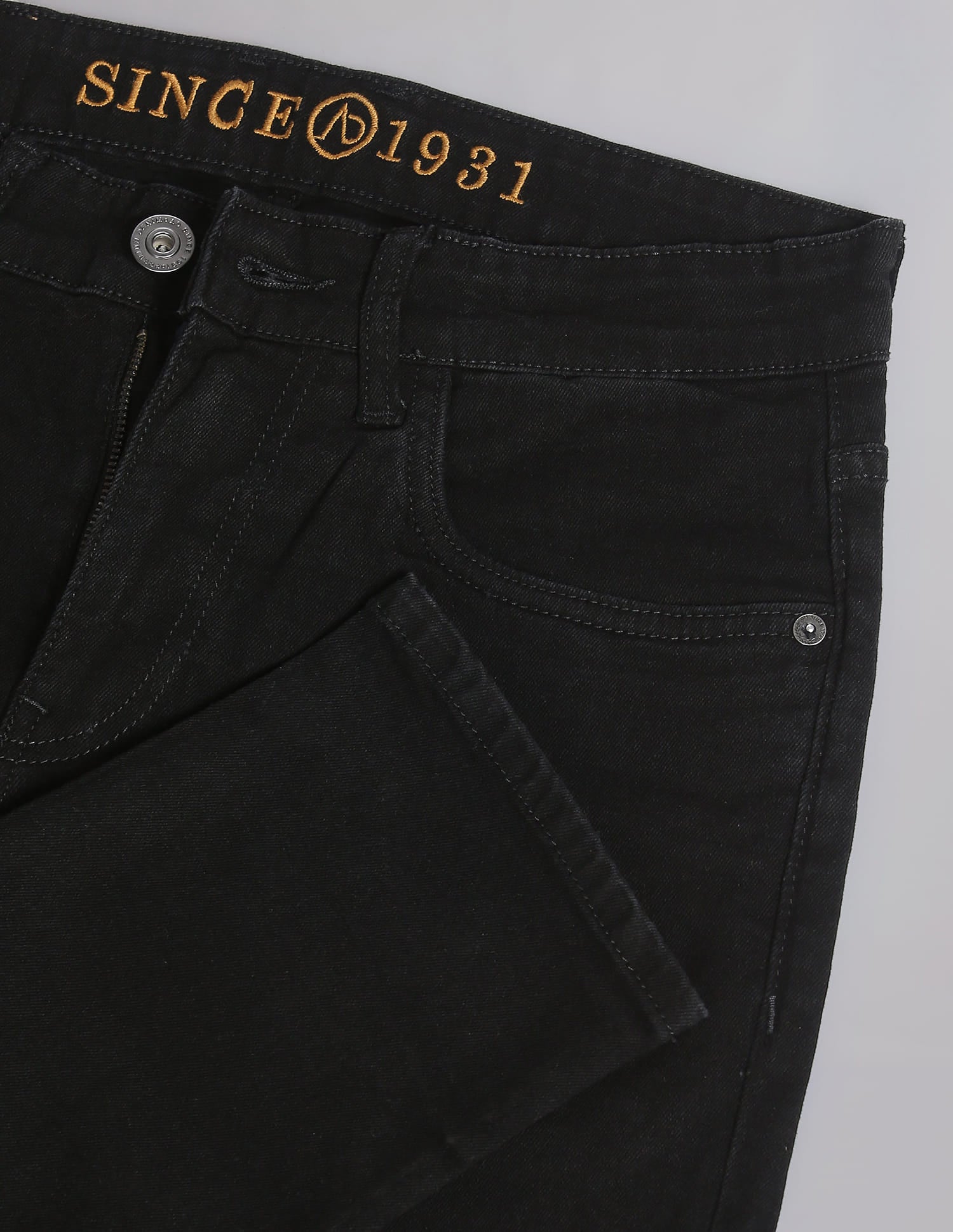 Mid Rise Skinny Fit Jeans