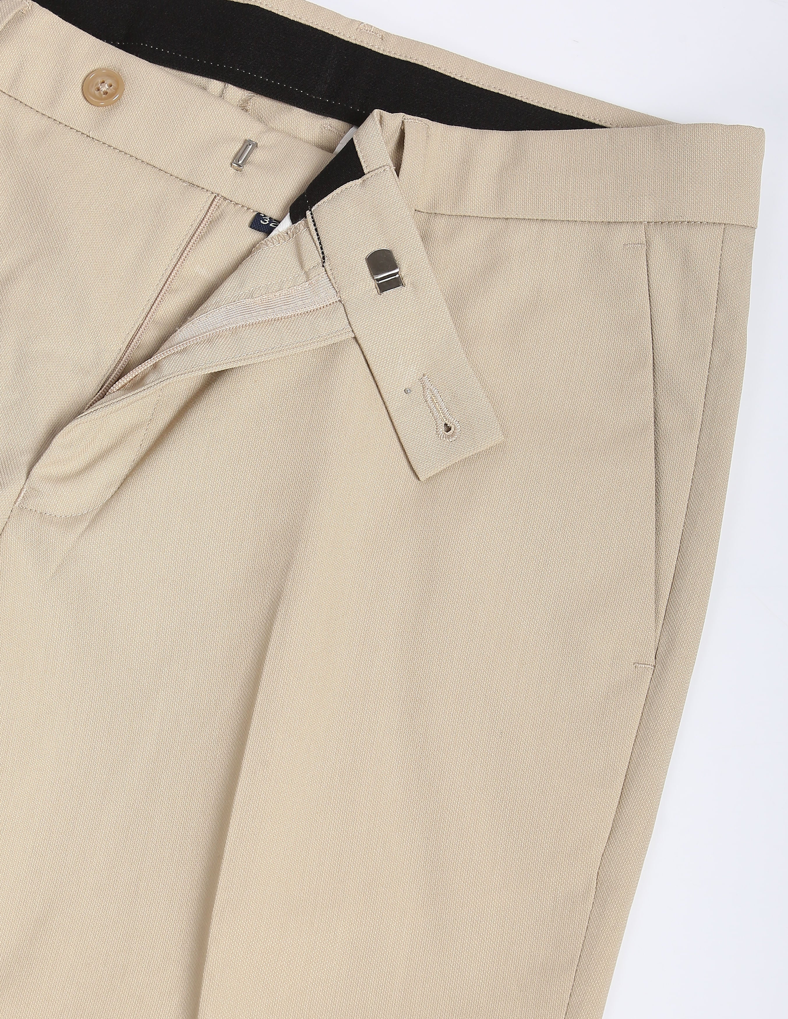 Relaxed Look Smart Mid Rise Solid Formal Trousers