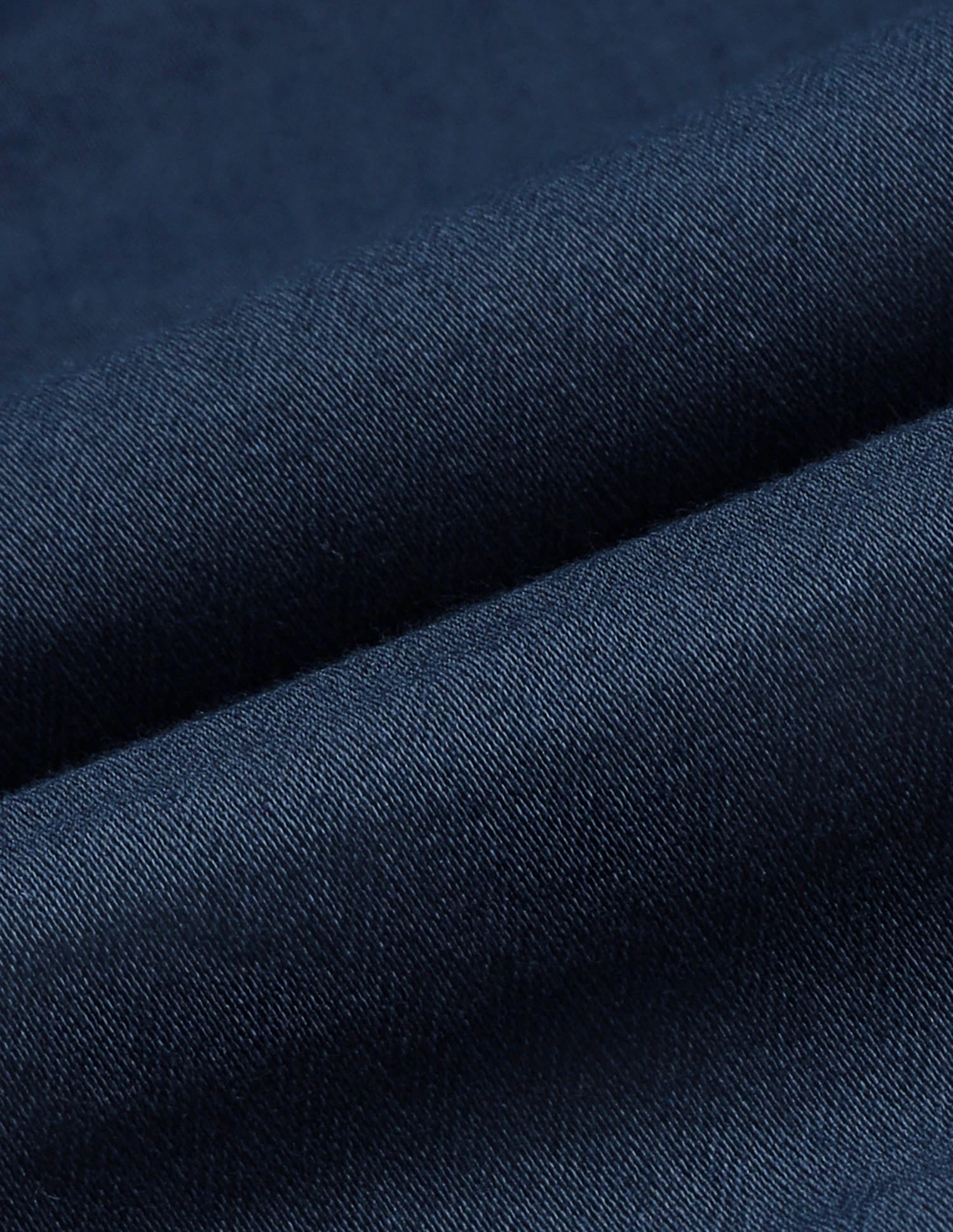 Mid-rise Modern Fit Trousers