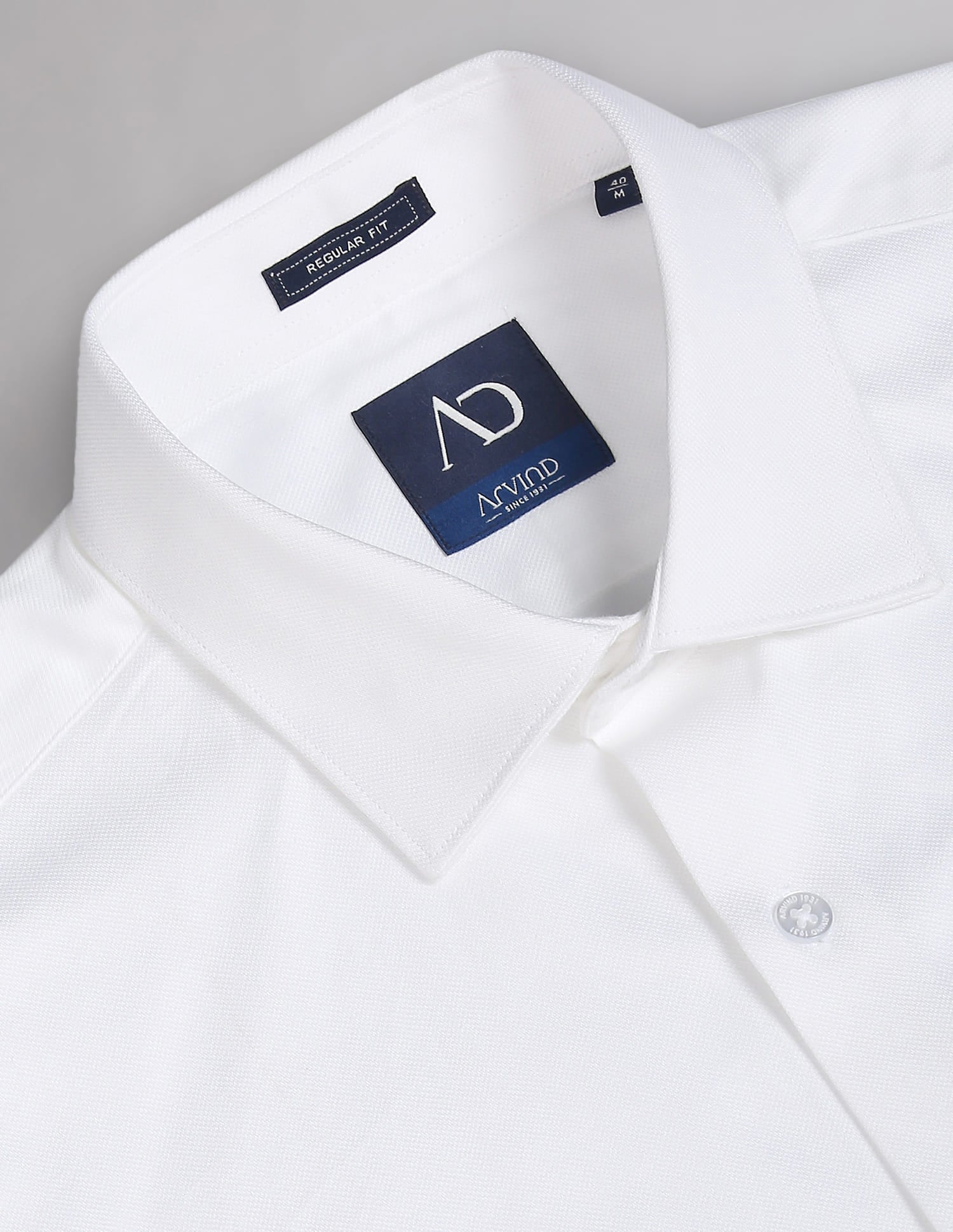Regular Fit Solid Dobby Formal Shirt