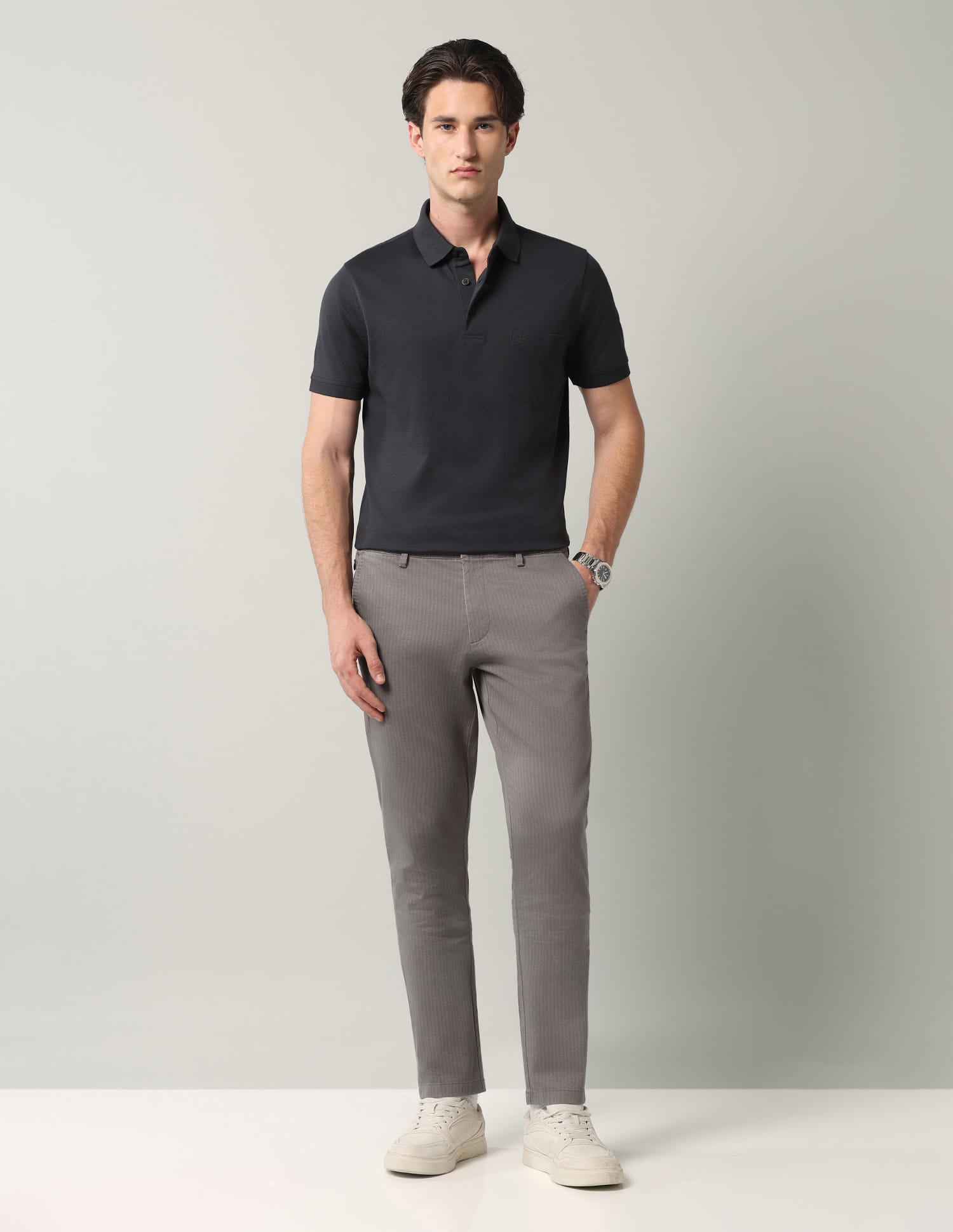 Geometric Patterned Mid-rise Modern Fit Trousers