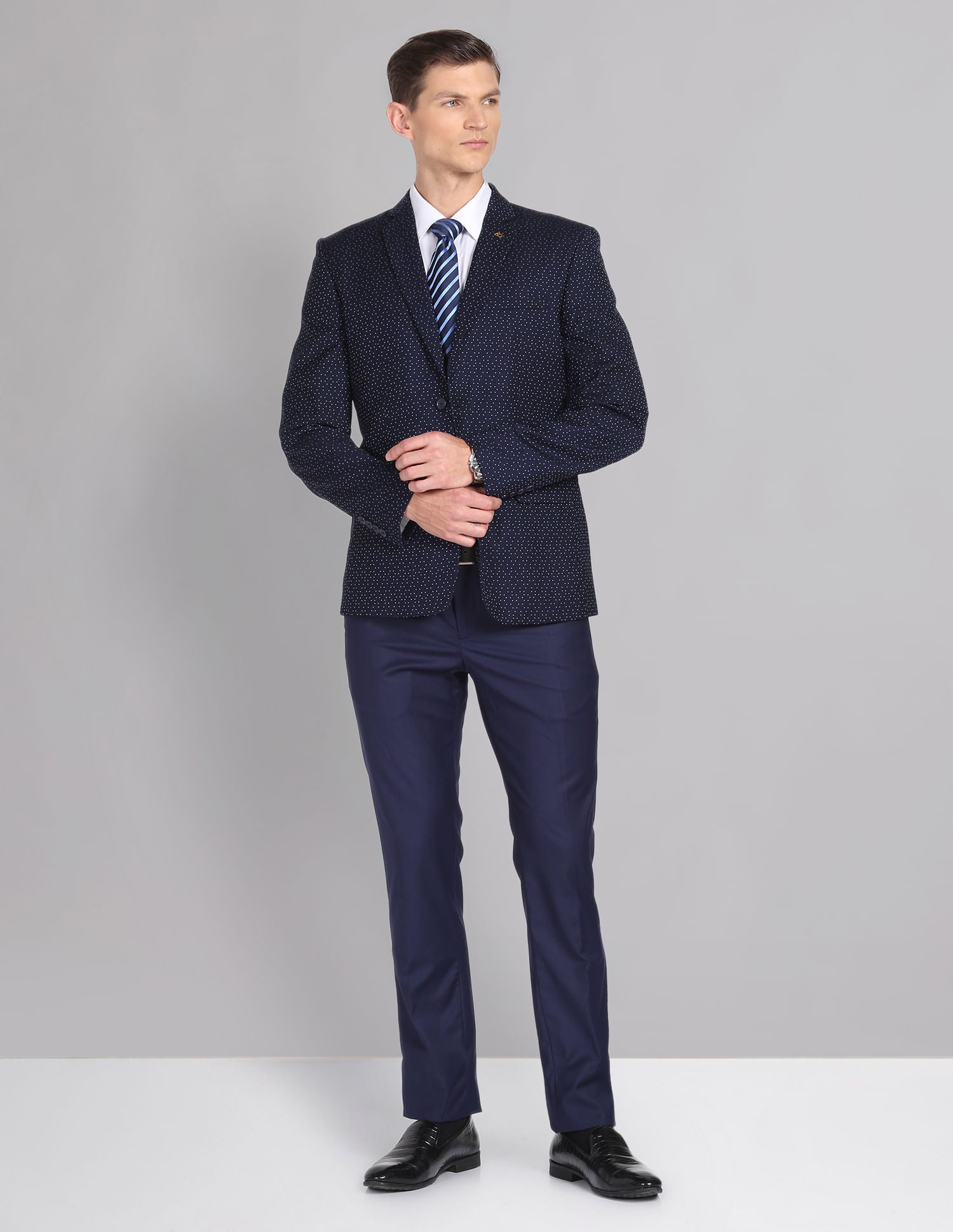 Clean & Sharp Tailored Regular Fit Patterned Two Piece Suit