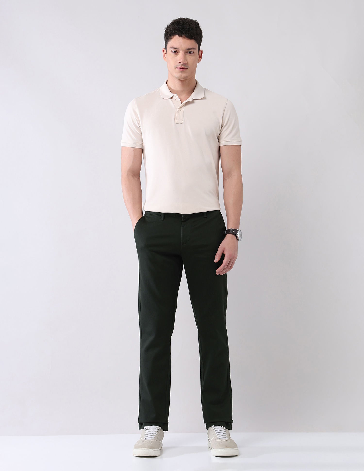 Regular Modern Slim Fit Chinos