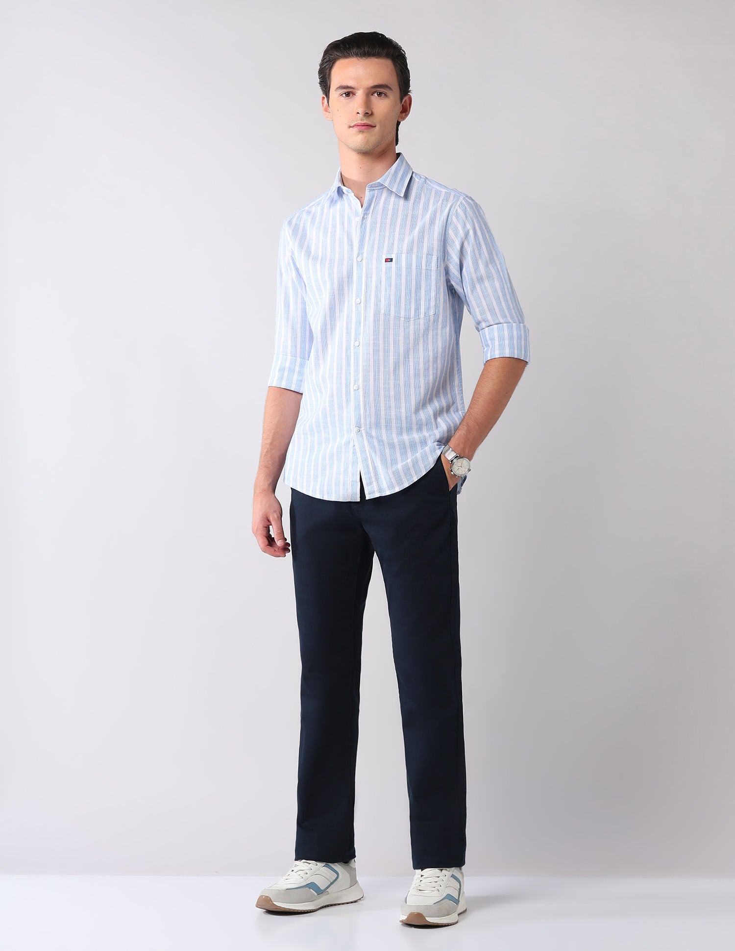 Wardrobe essential Modern Slim Fit Vertical Striped Shirt