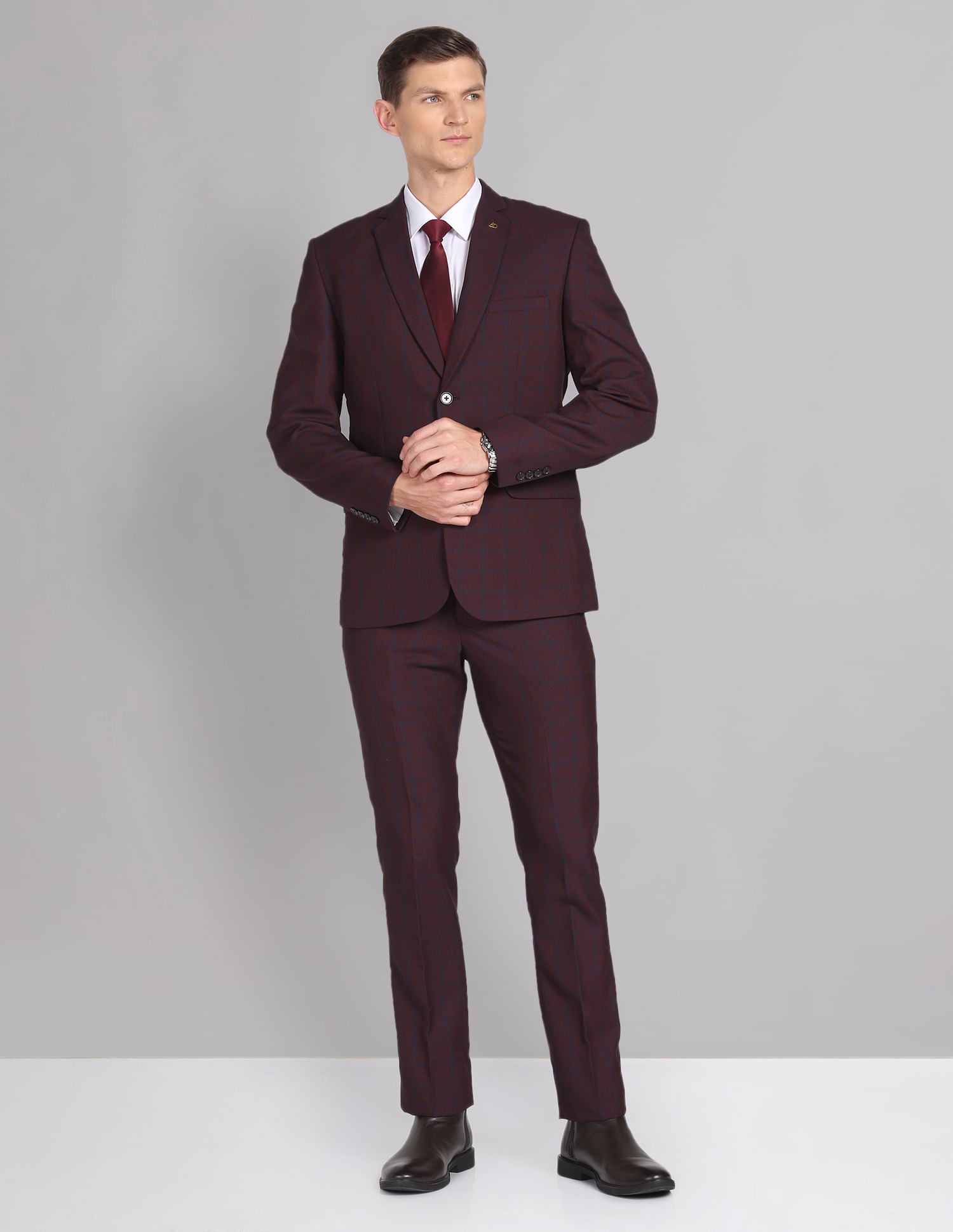 Classic Tailored Regular Fit Dobby Two Piece Suit