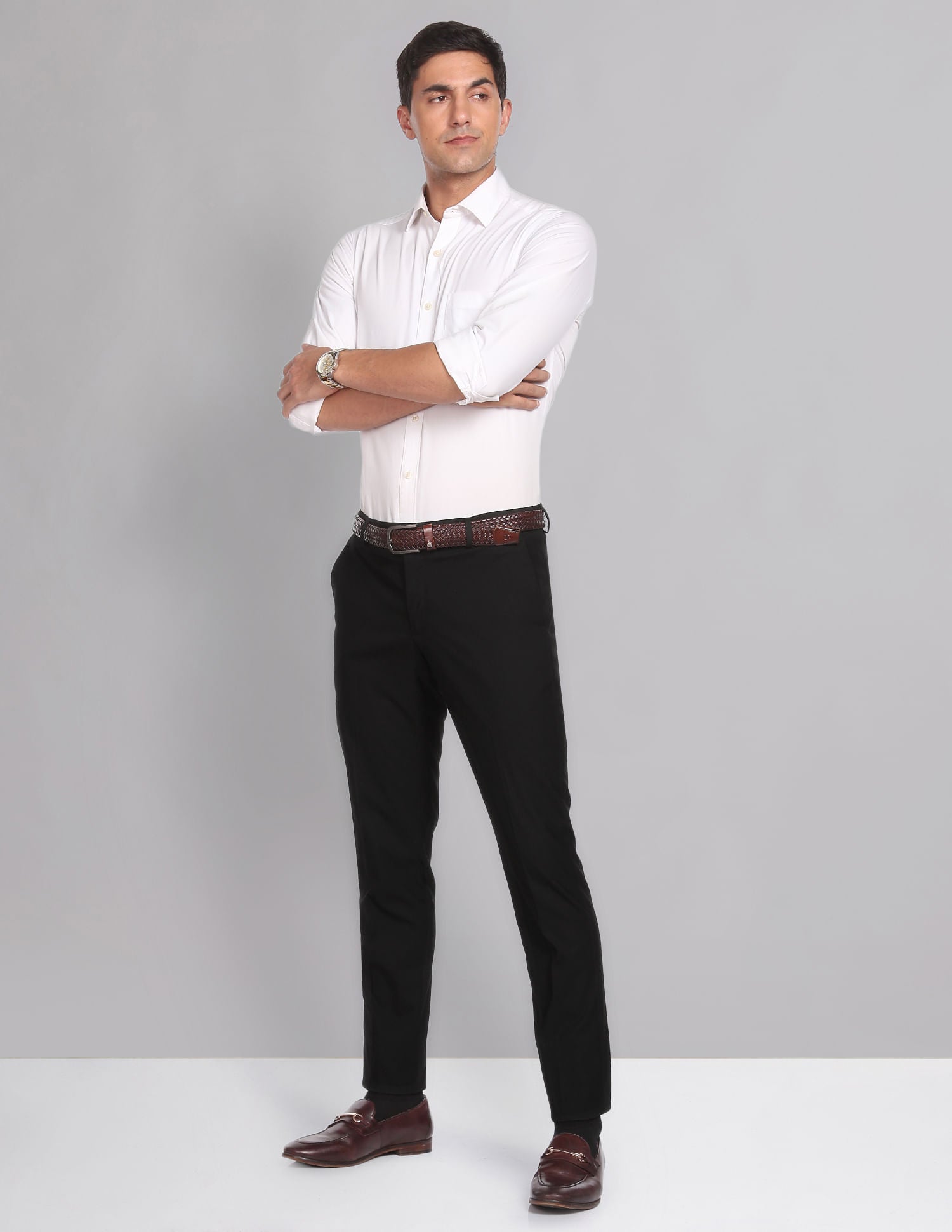Relaxed Look Smart Mid Rise Solid Formal Trousers