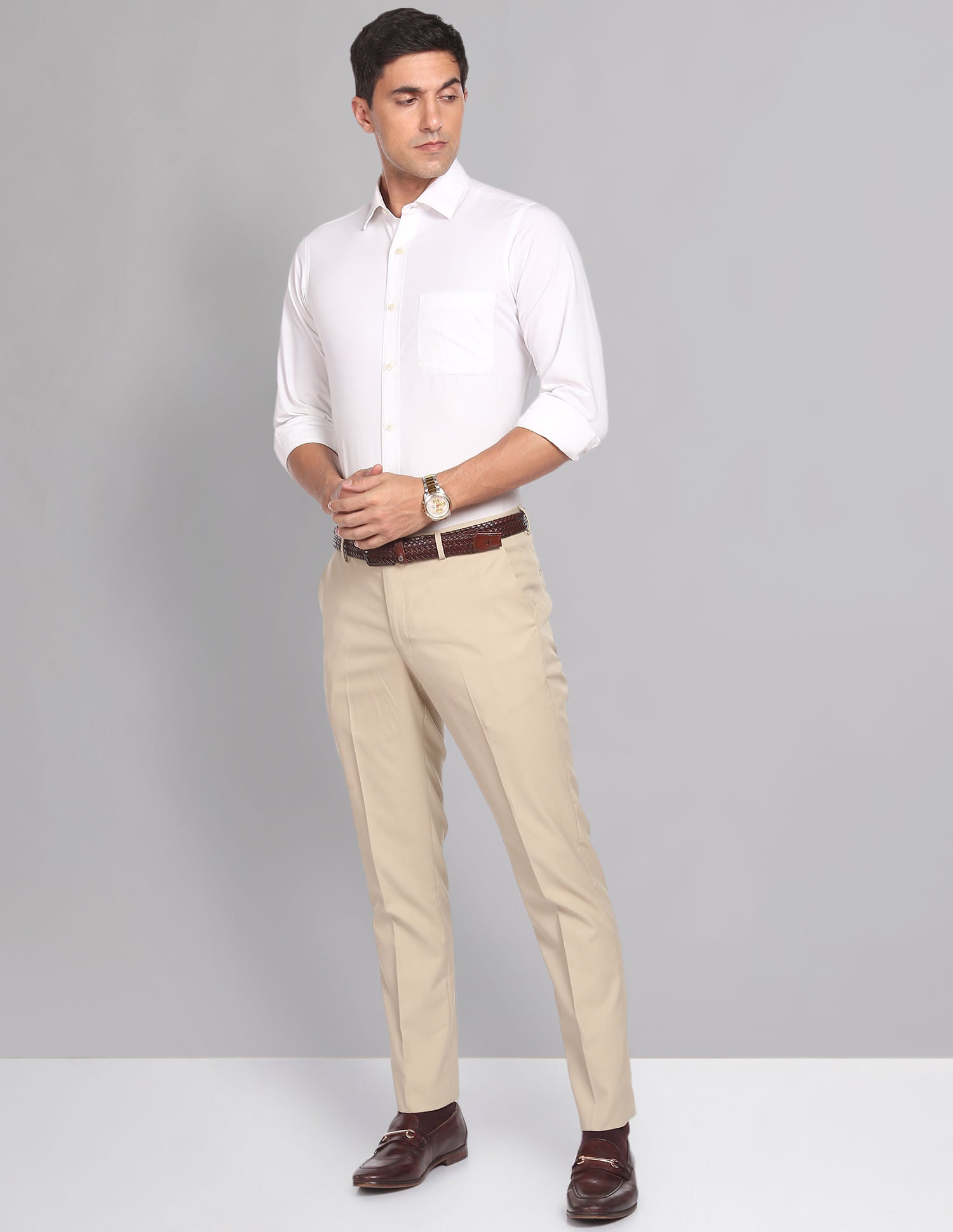 Relaxed Look Smart Mid Rise Solid Formal Trousers