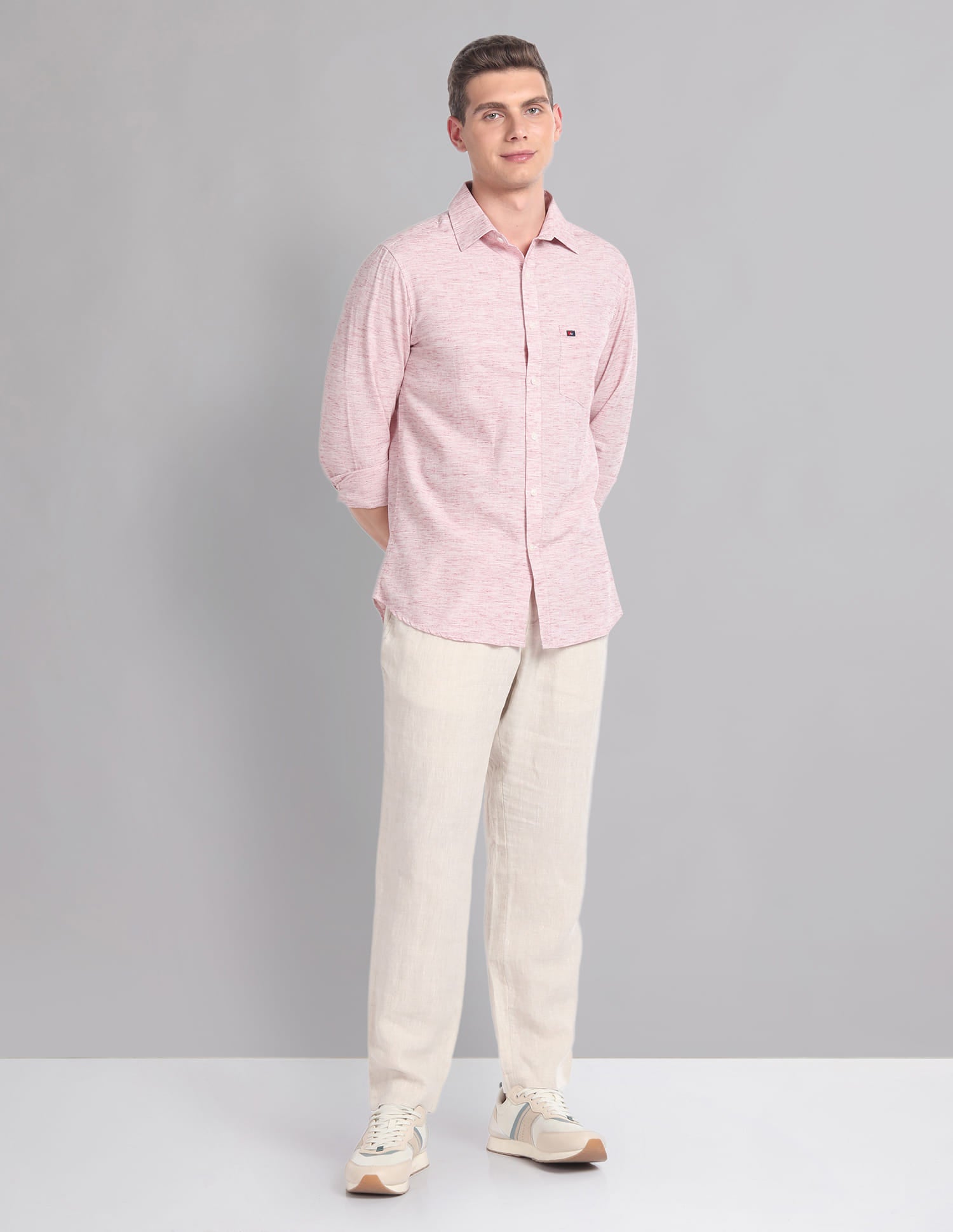 Modern Slim Fit Heathered Summer Shirt