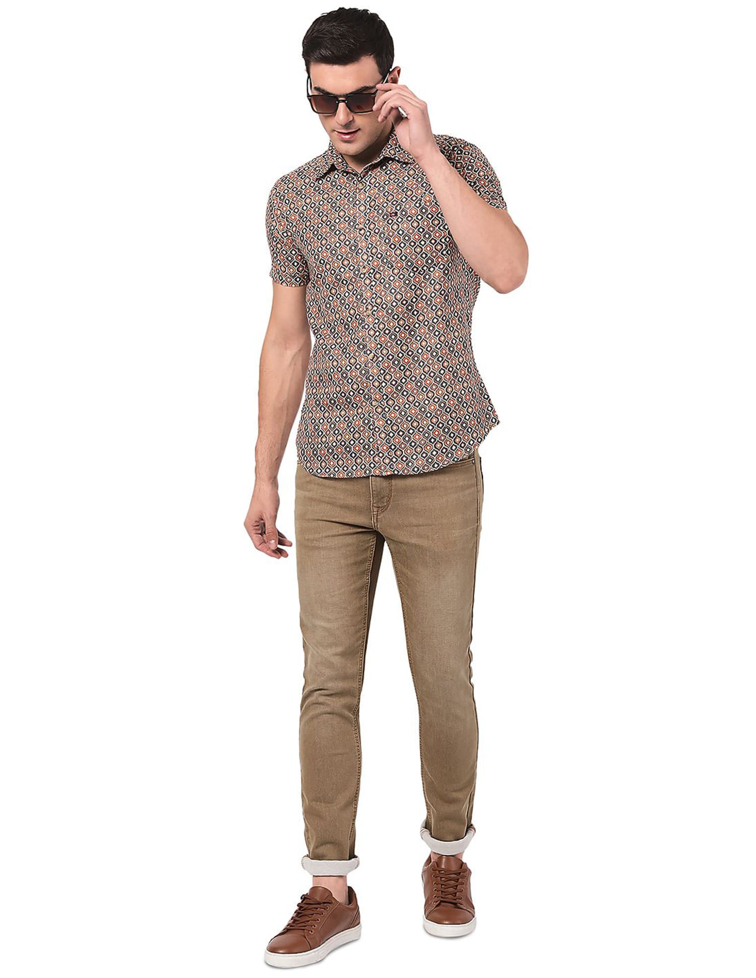 Geometric Print Slim Casual Shirt