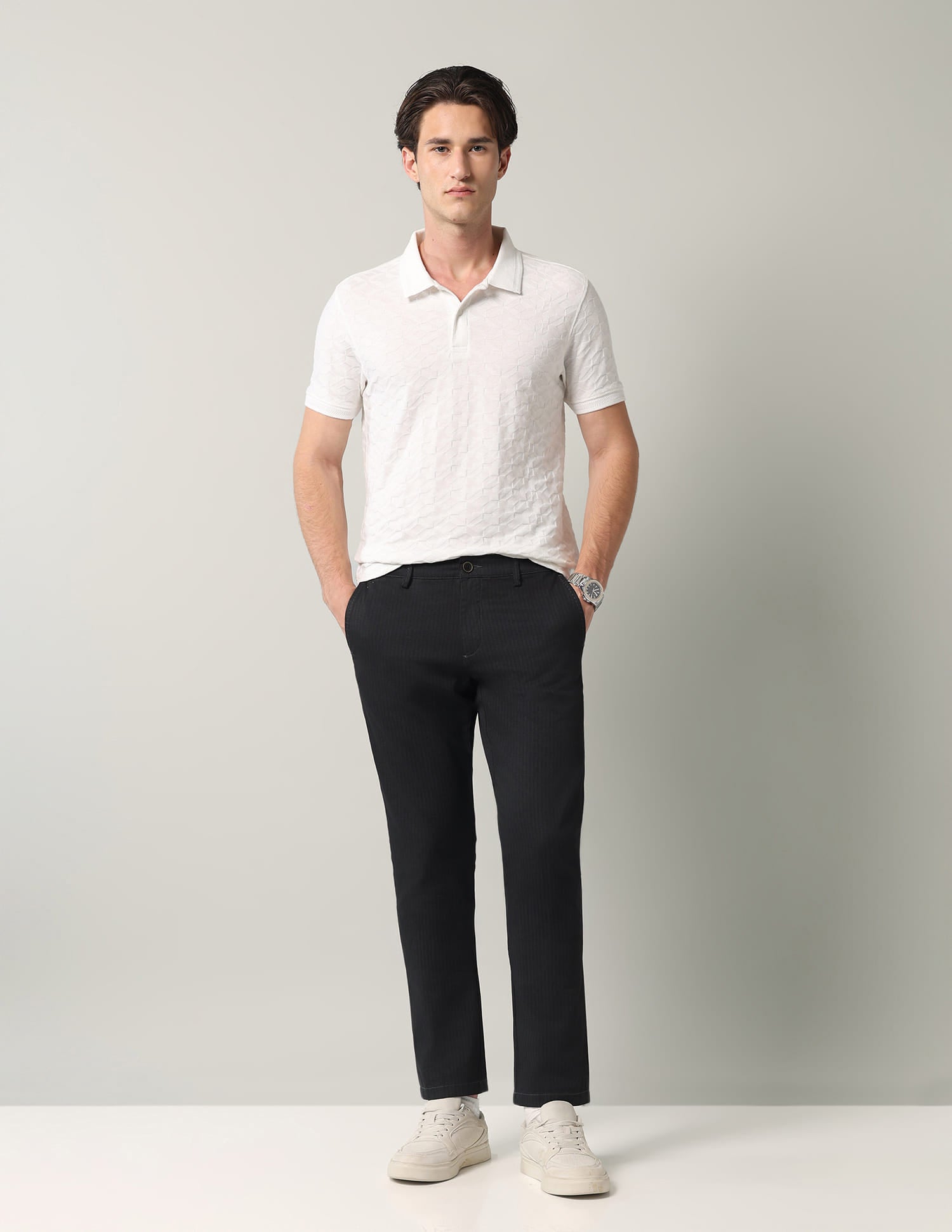 Geometric Patterned Mid-rise Modern Fit Trousers