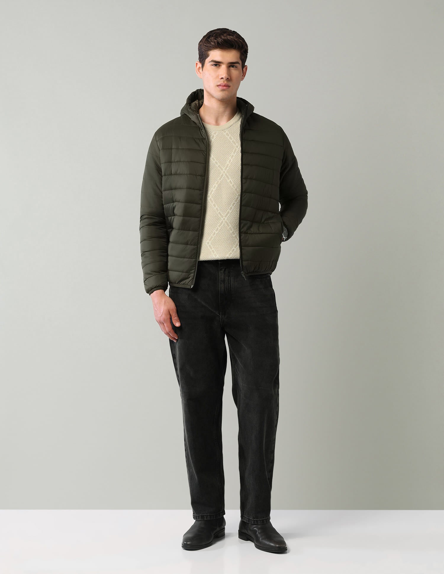 Solid Regular Fit Puffer Jacket