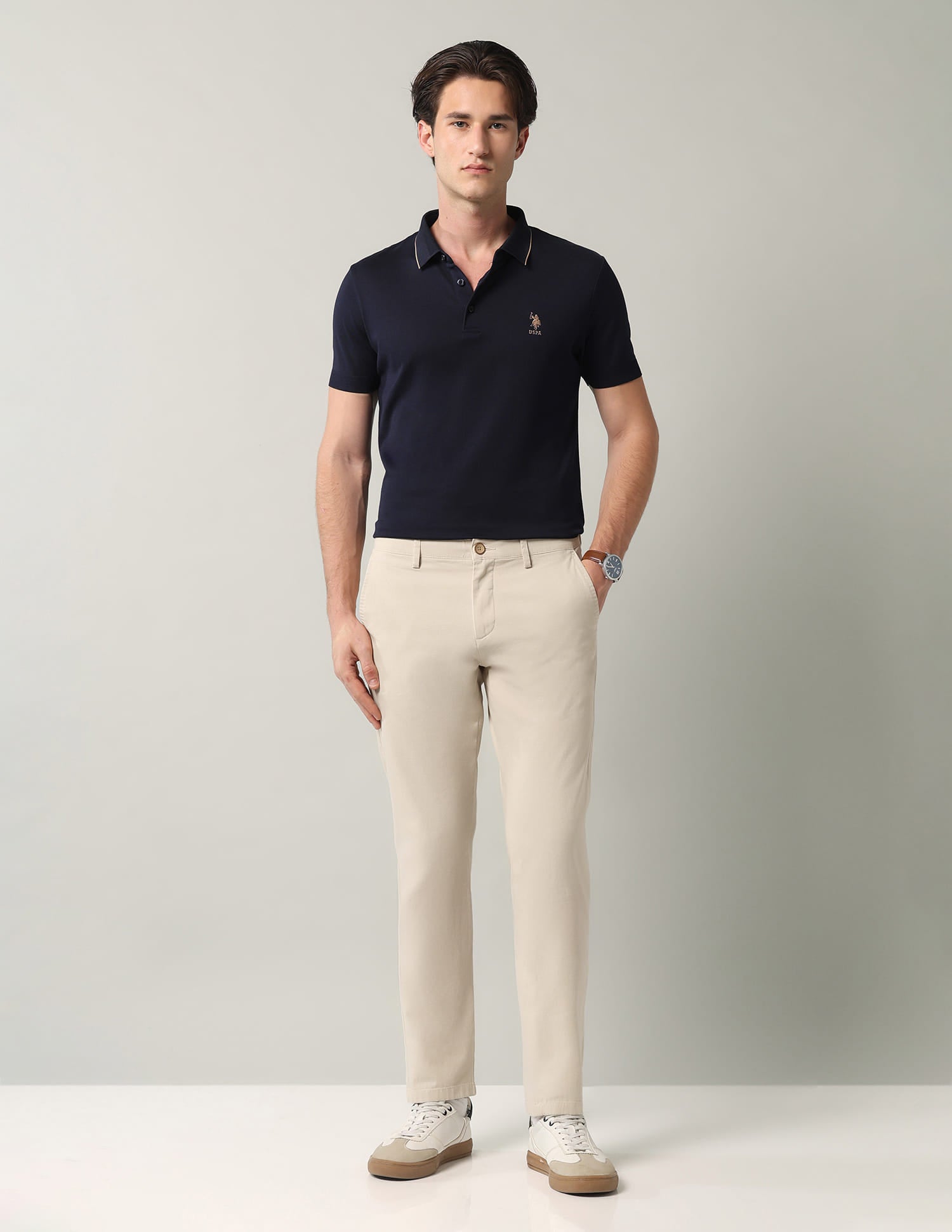 Textured Mid-rise Modern Fit Trousers