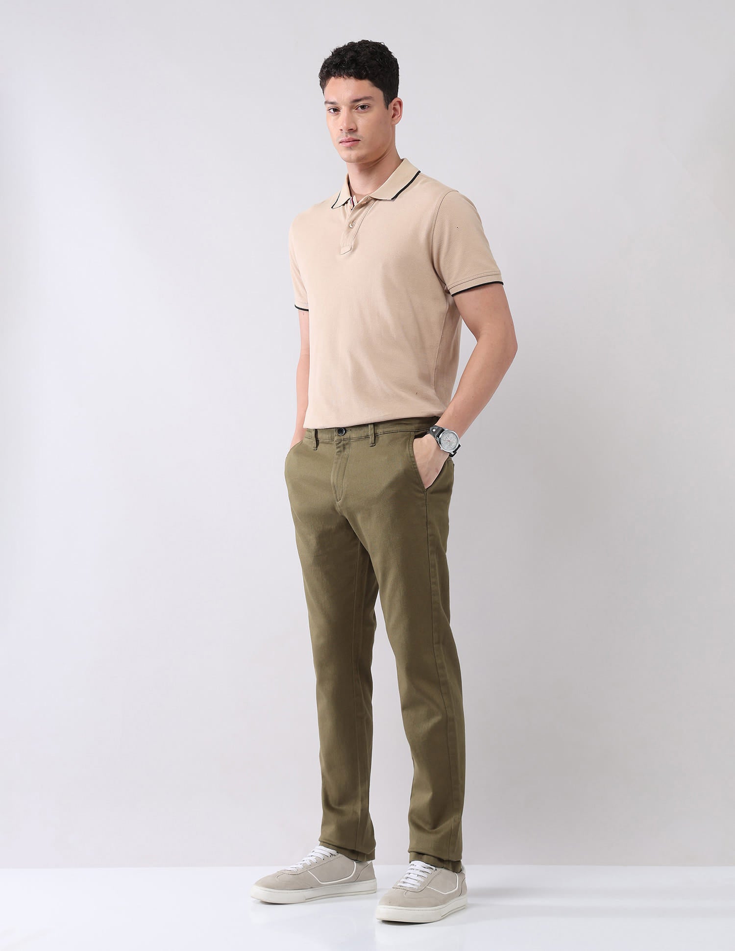 Regular Modern Slim Fit Chinos