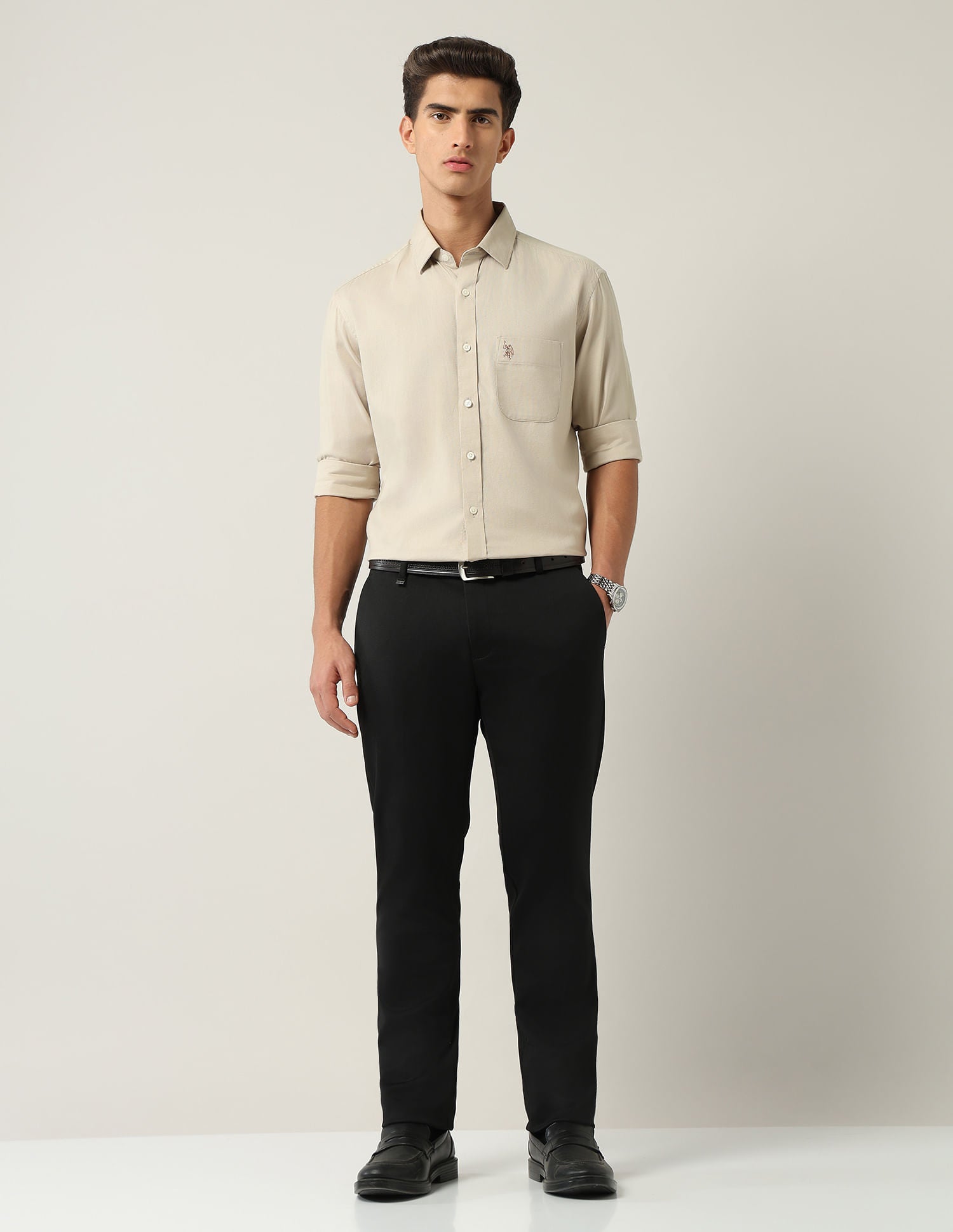 Sleek & Super Slim Fit Solid Trousers