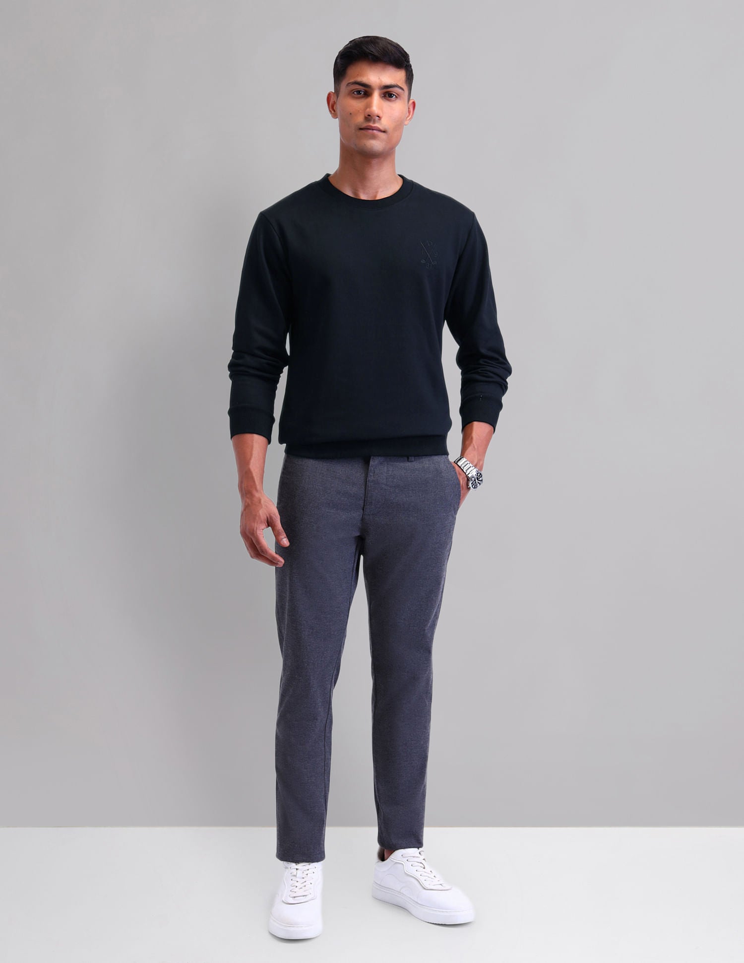 Urban Sleek Modern Slim Fit Sweatshirt