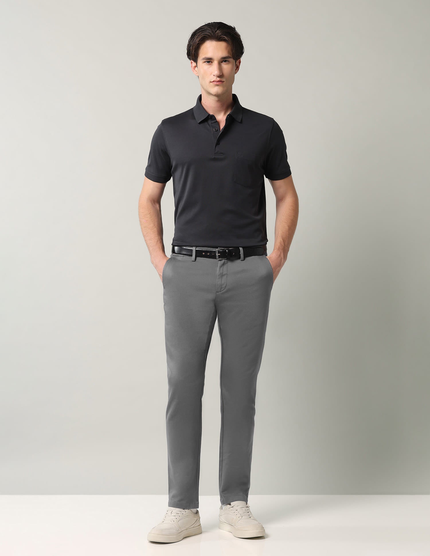 Textured Mid-rise Modern Fit Trousers